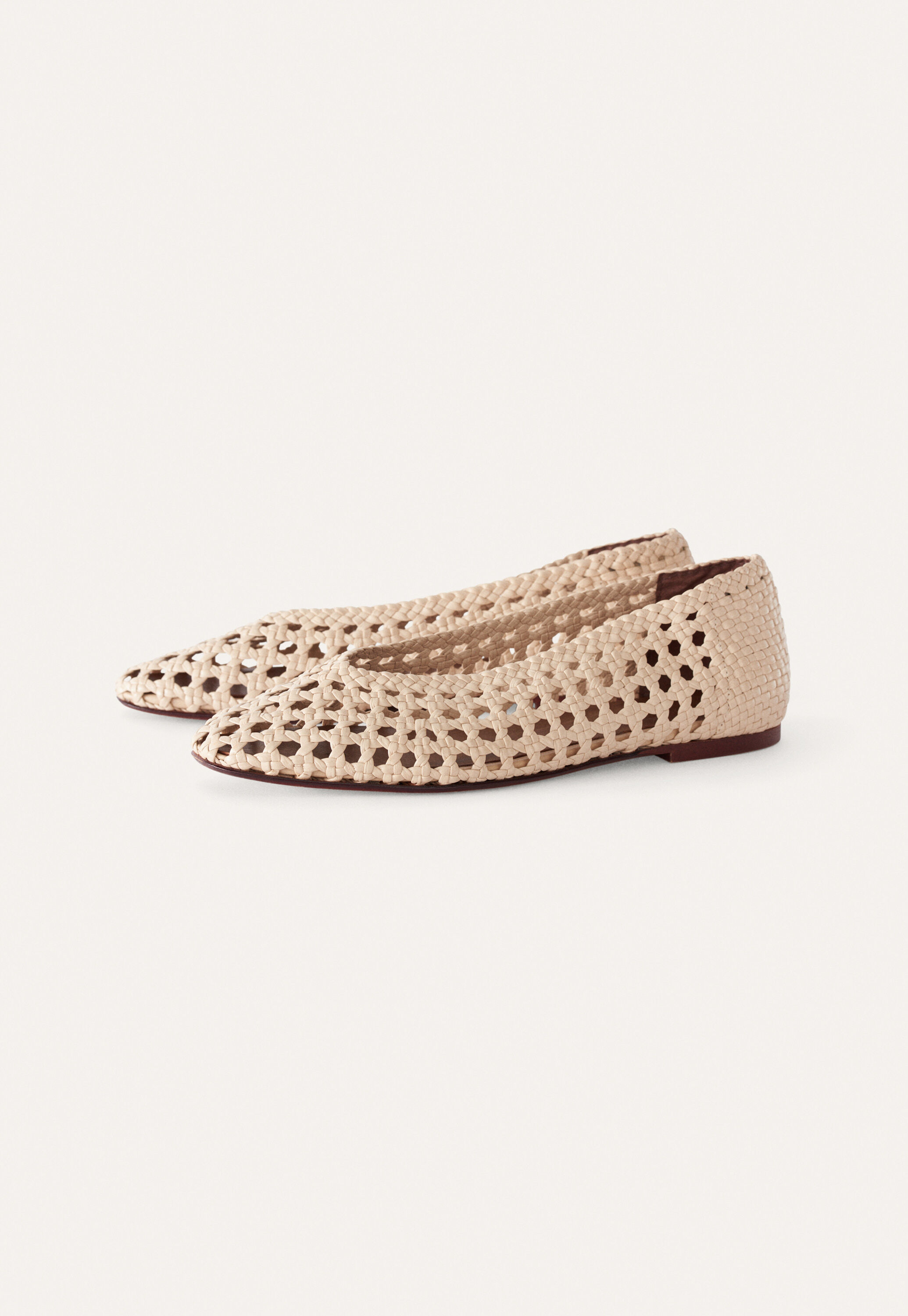 Hand-braided shoe