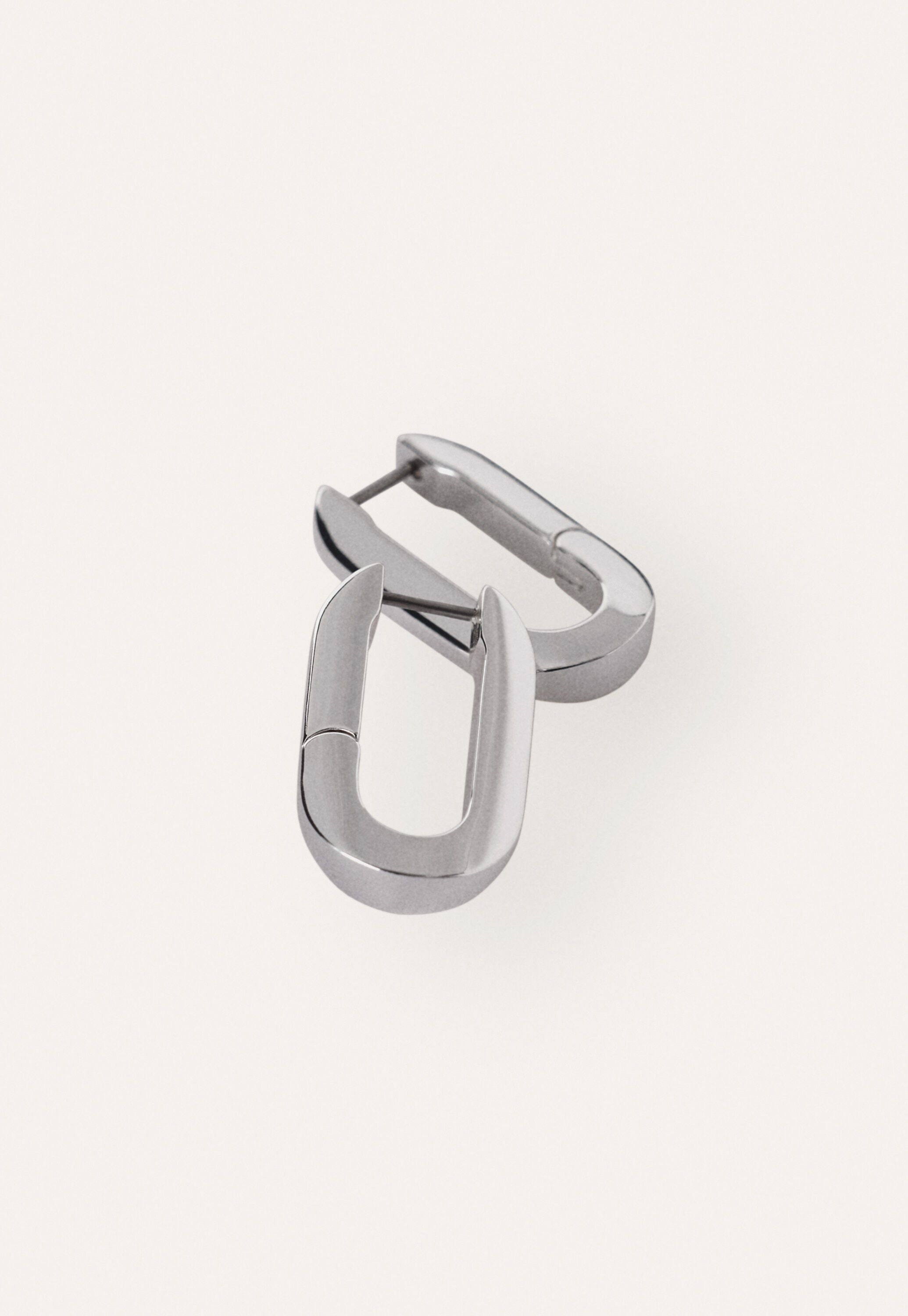 U-link earrings