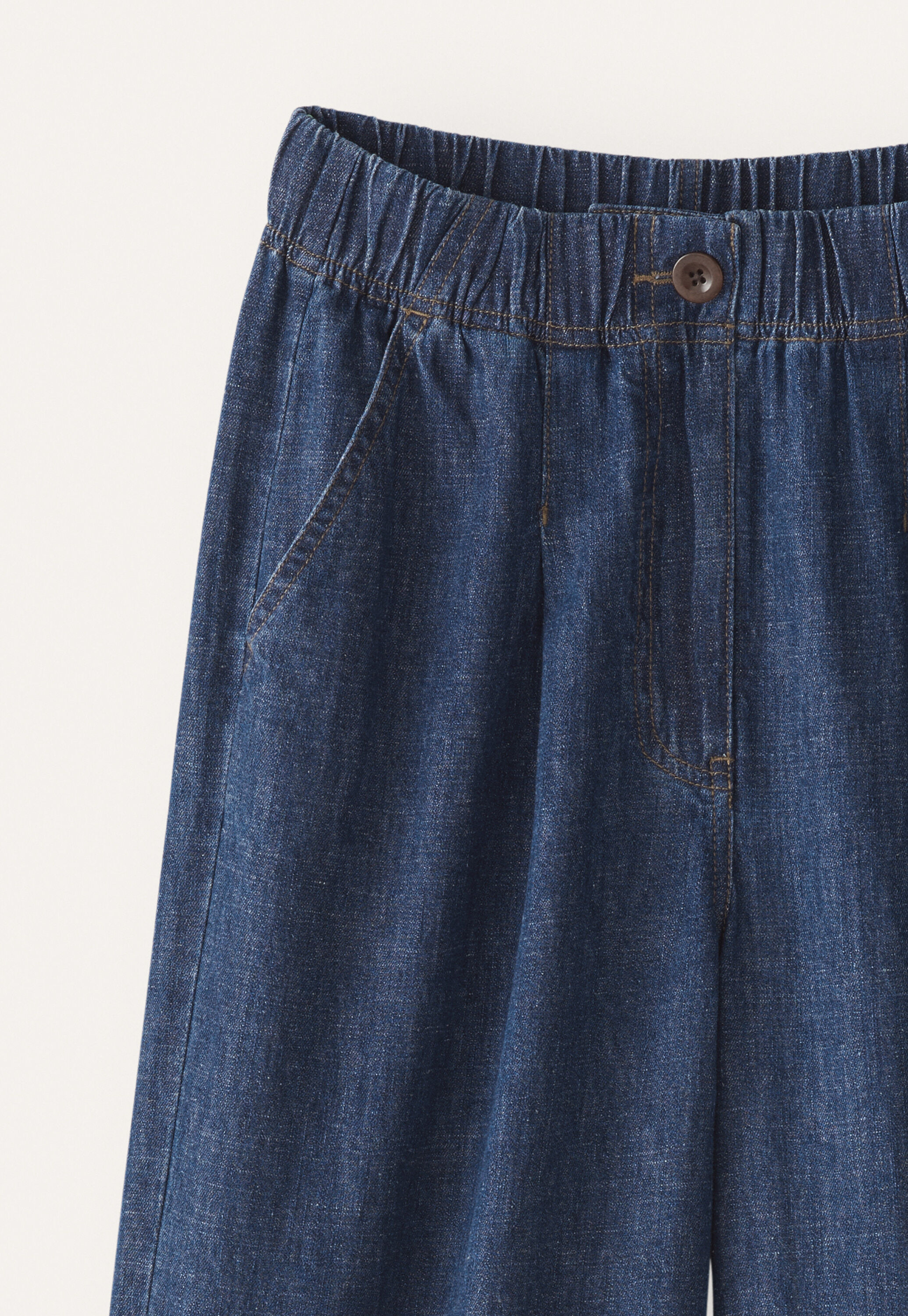 Indigo-dyed wide trousers