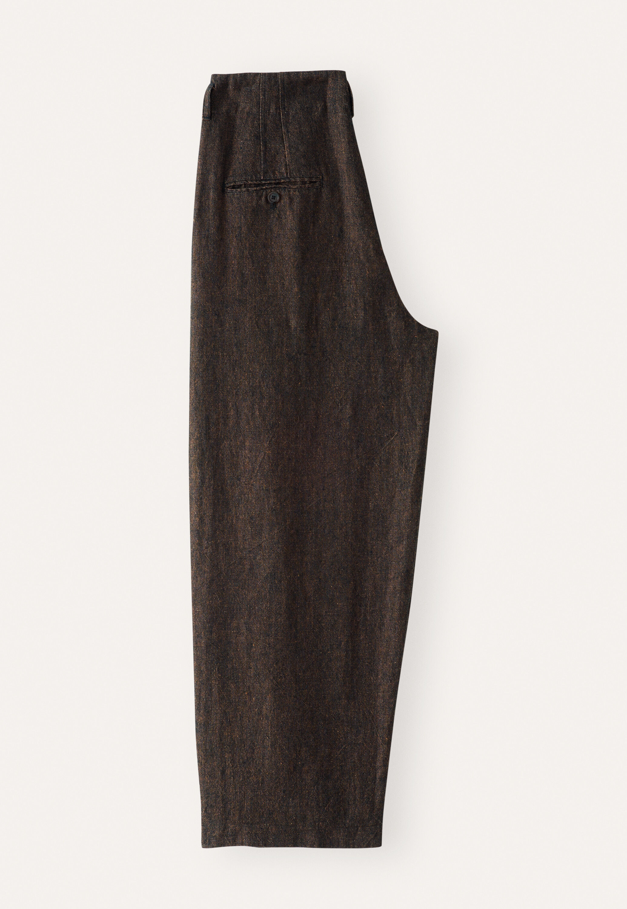 Barrel-leg trousers
