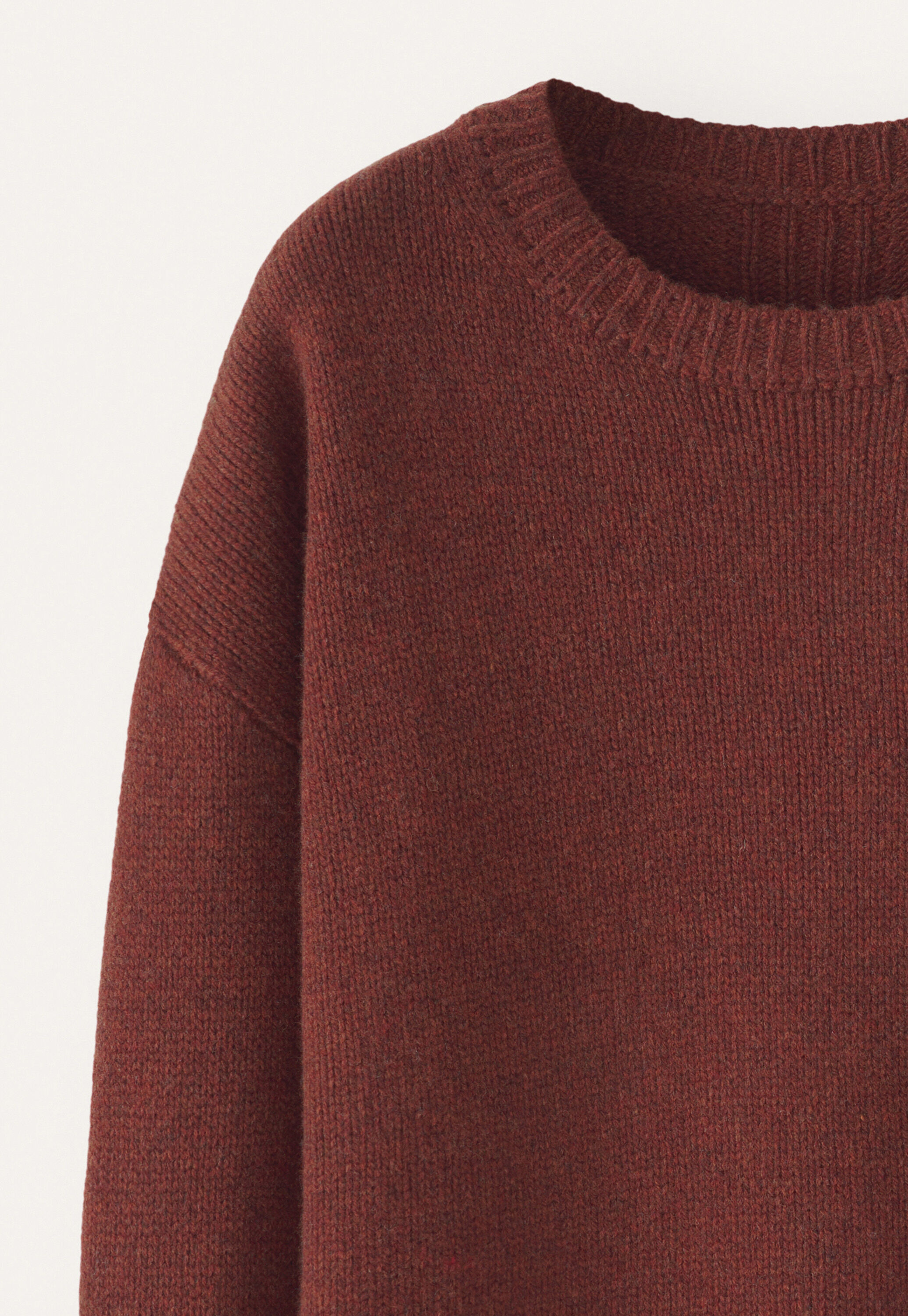 Easy round-neck sweater