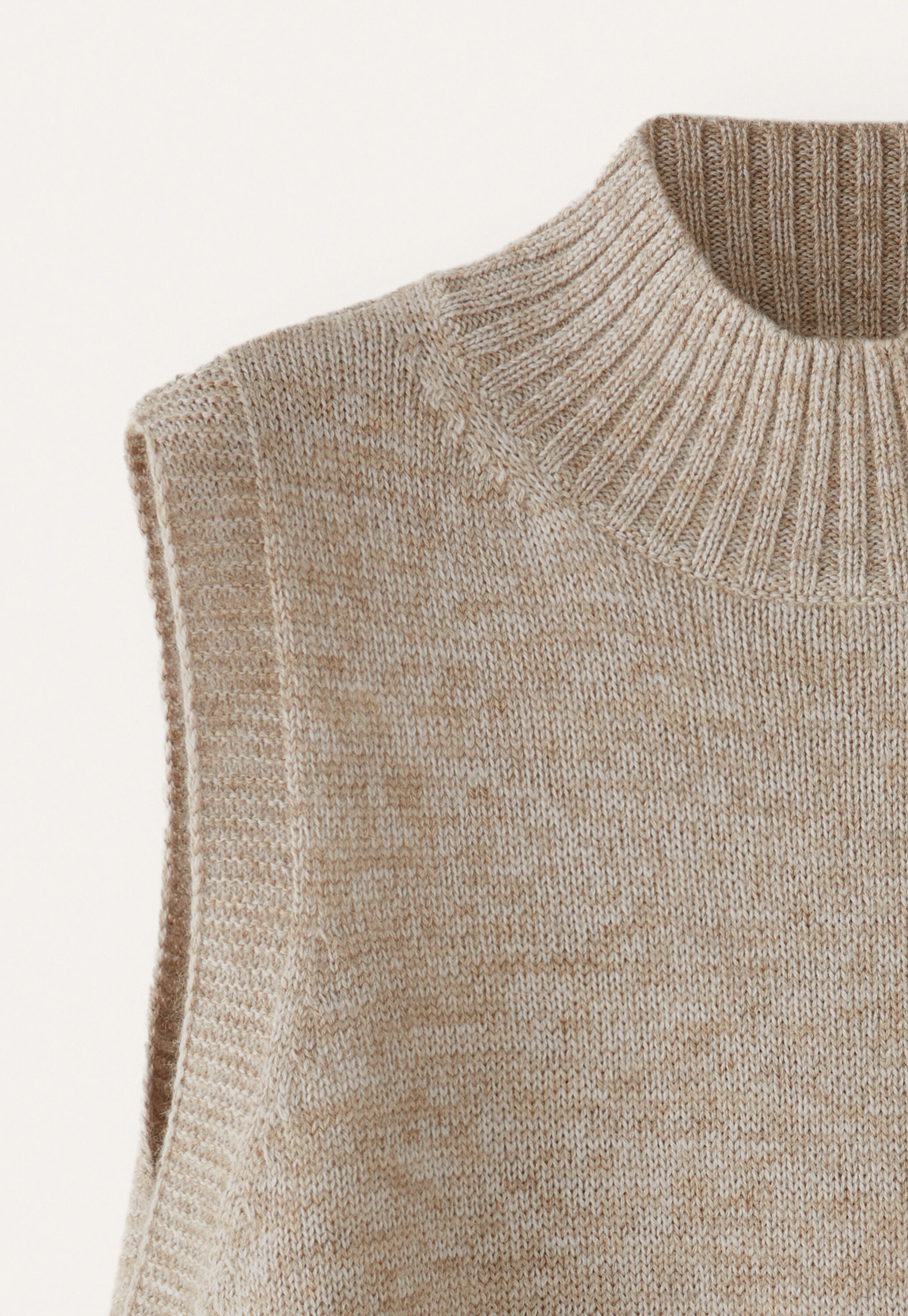 Sleeveless sweater