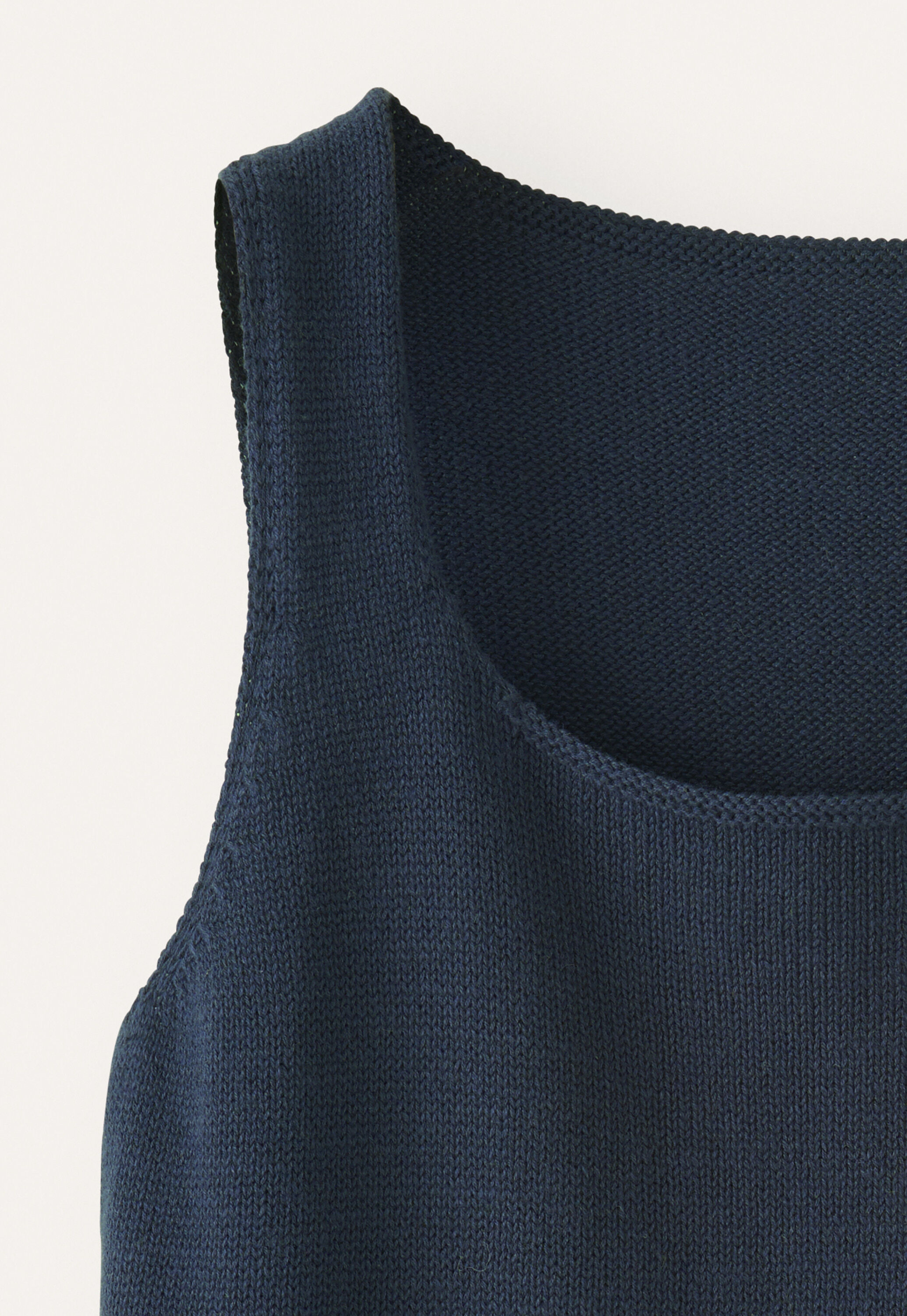 Knitted vest