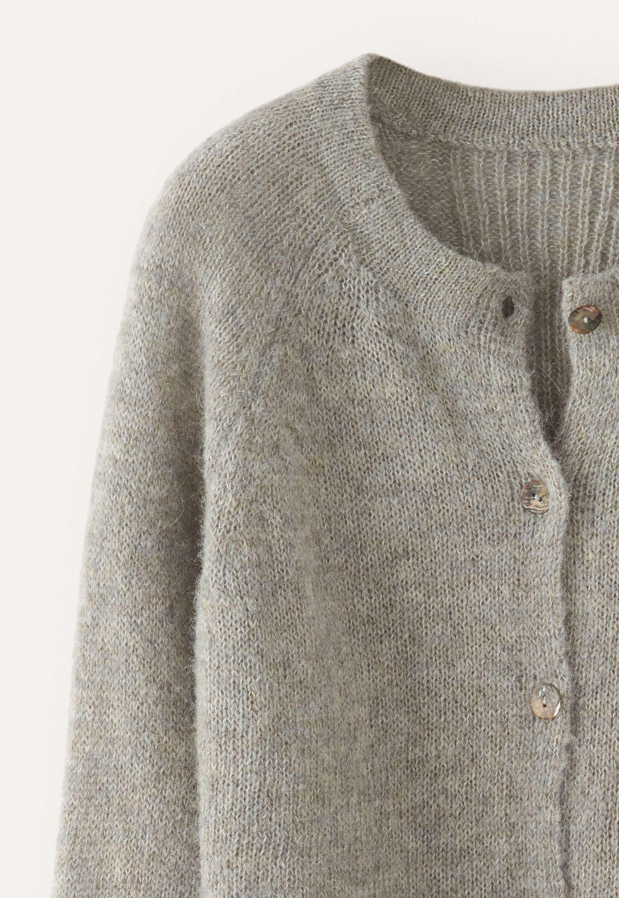 Raglan-sleeve cardigan