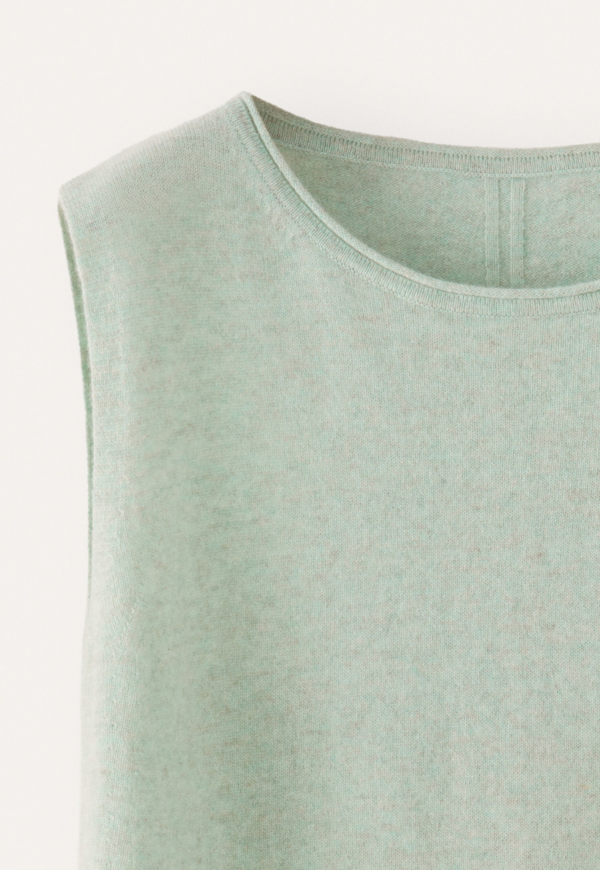Knitted sleeveless sweater