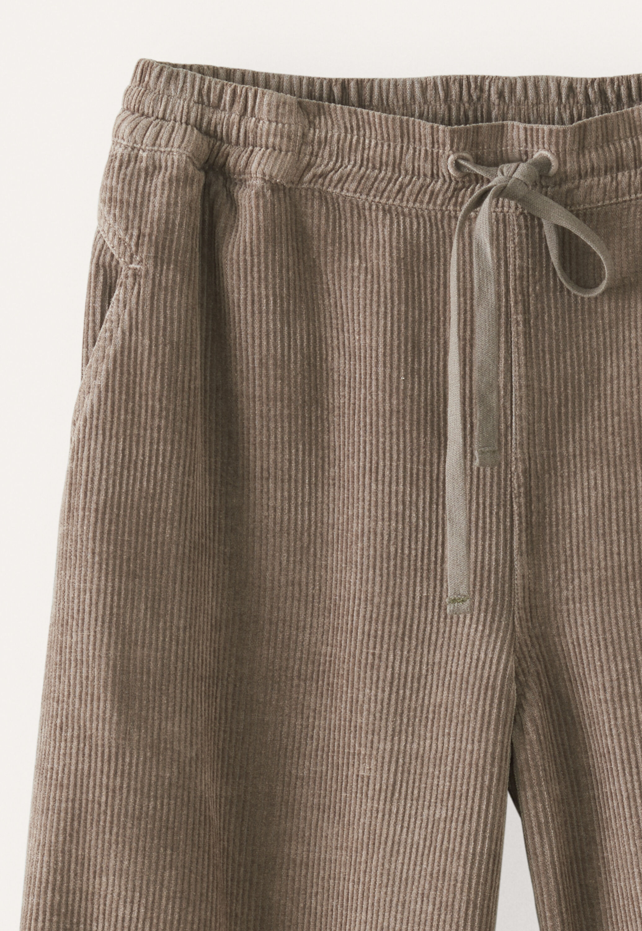 Tapered trousers