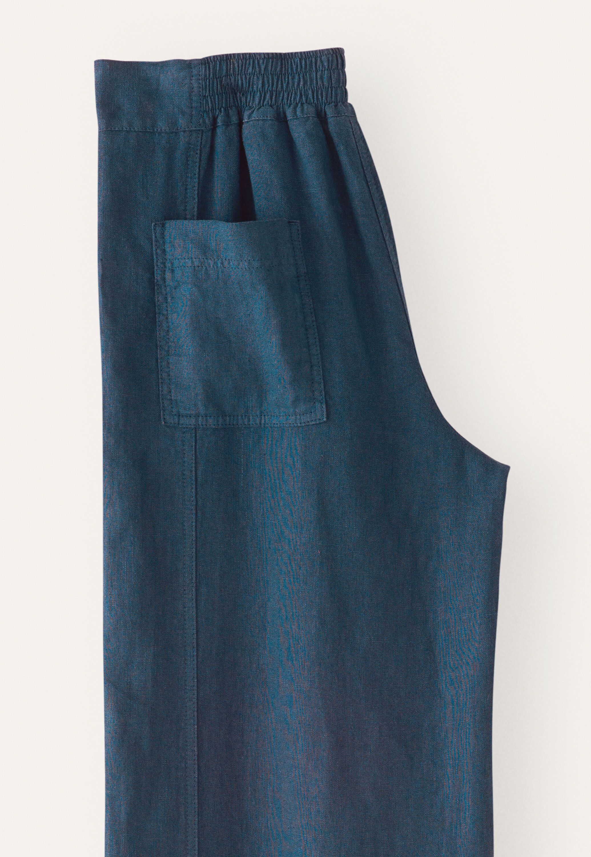 Relaxed wide-leg trousers