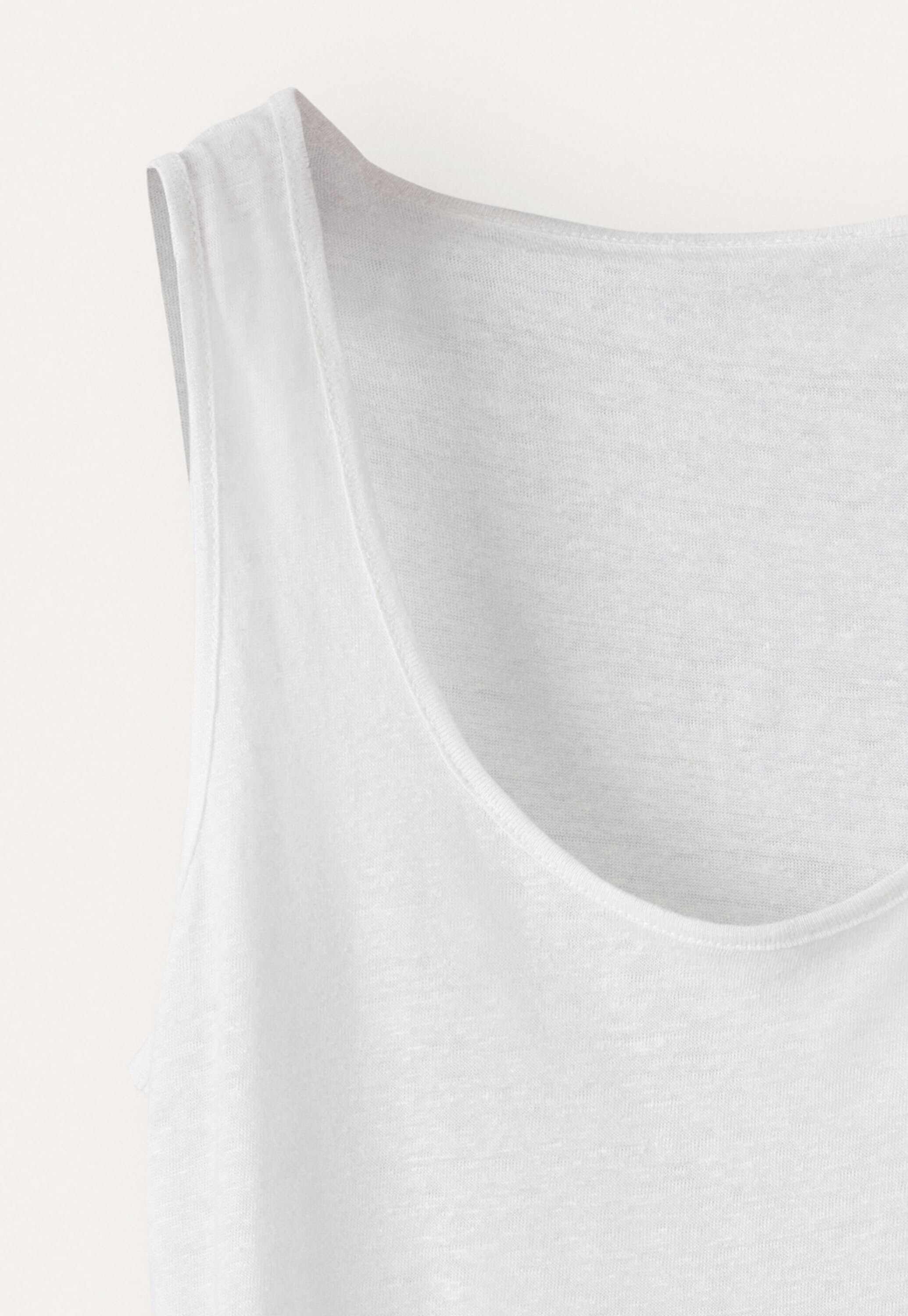 Simple vest
