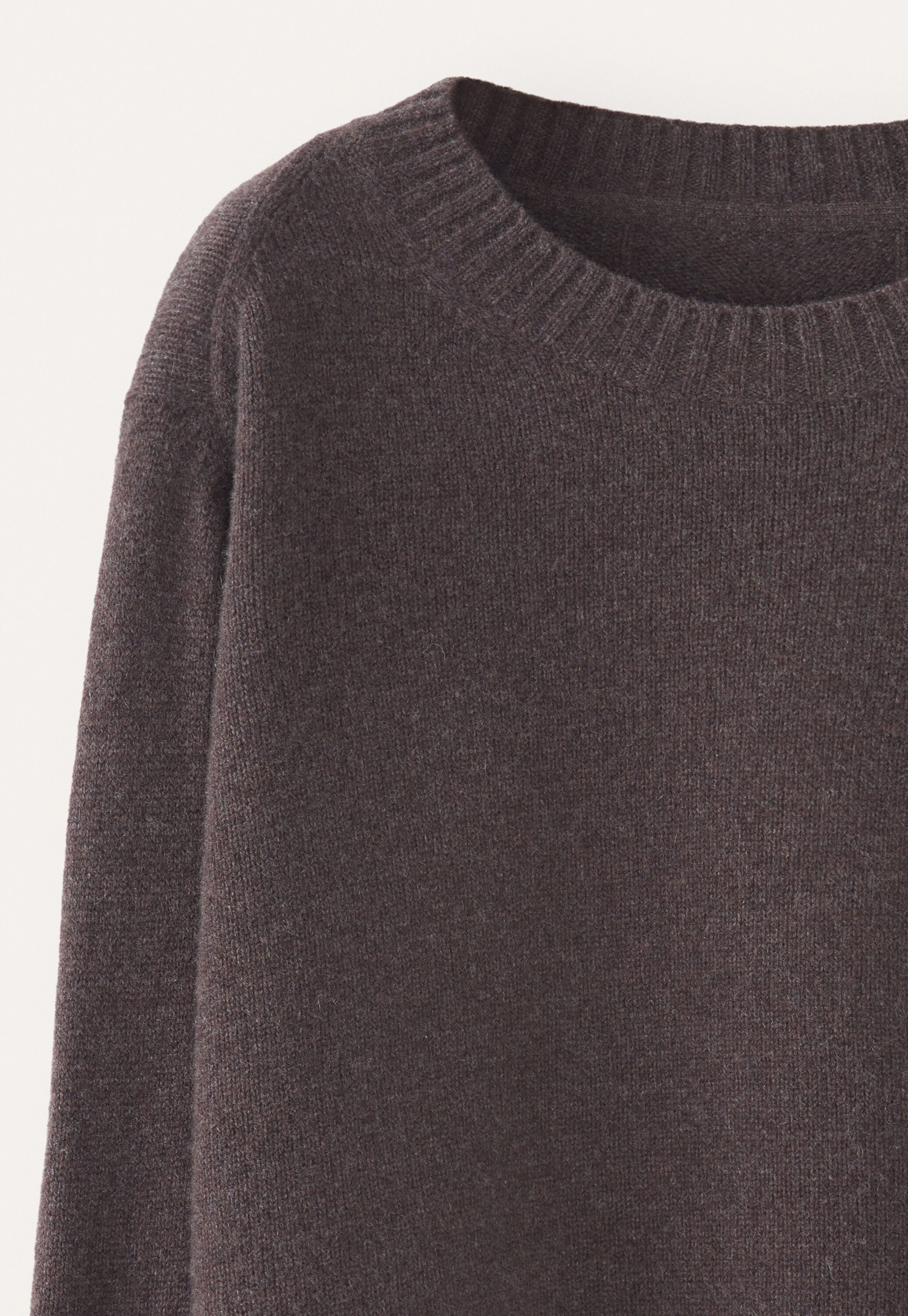 Round-neck sweater