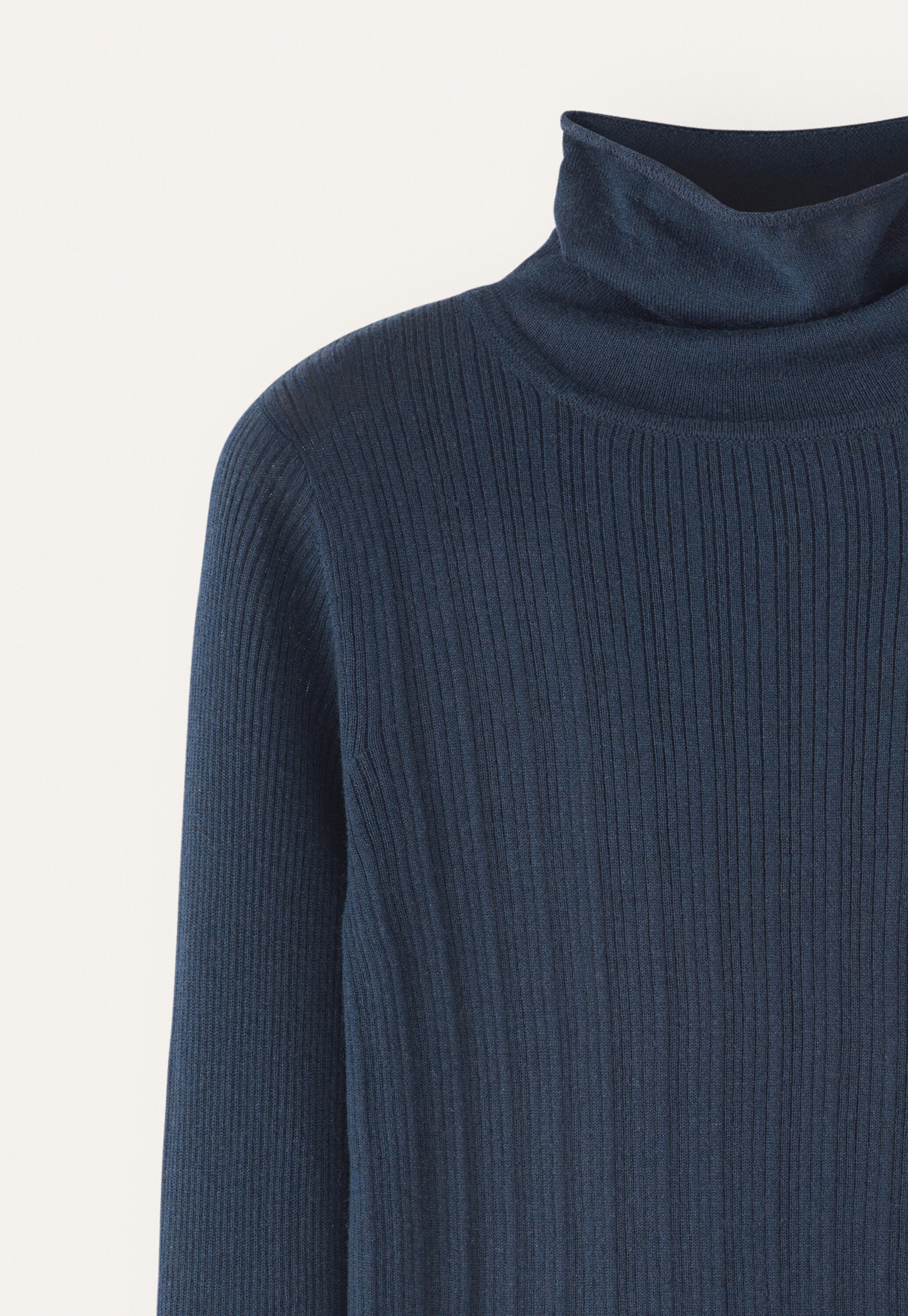 Ribbed sweater