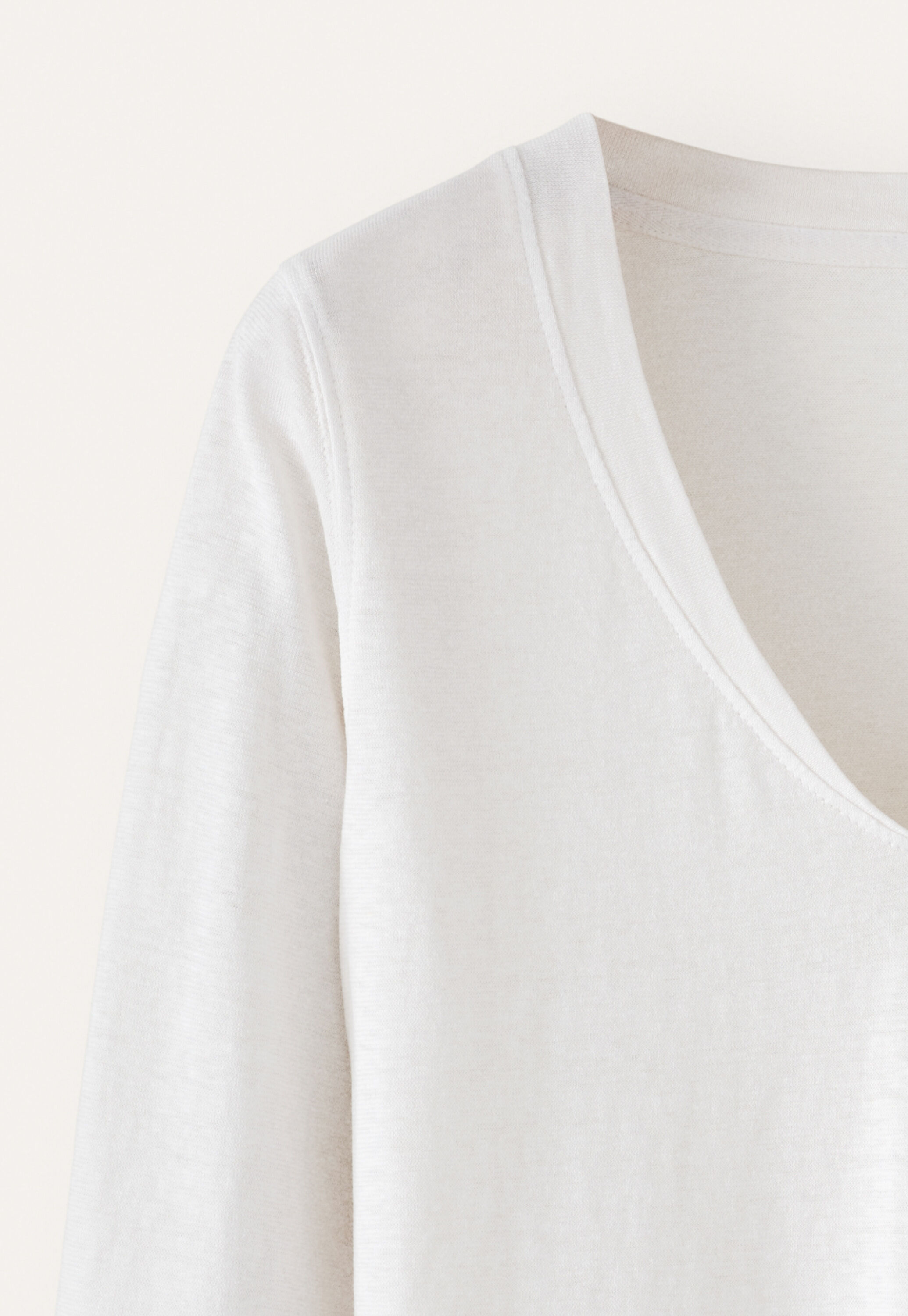 V-neck T-shirt