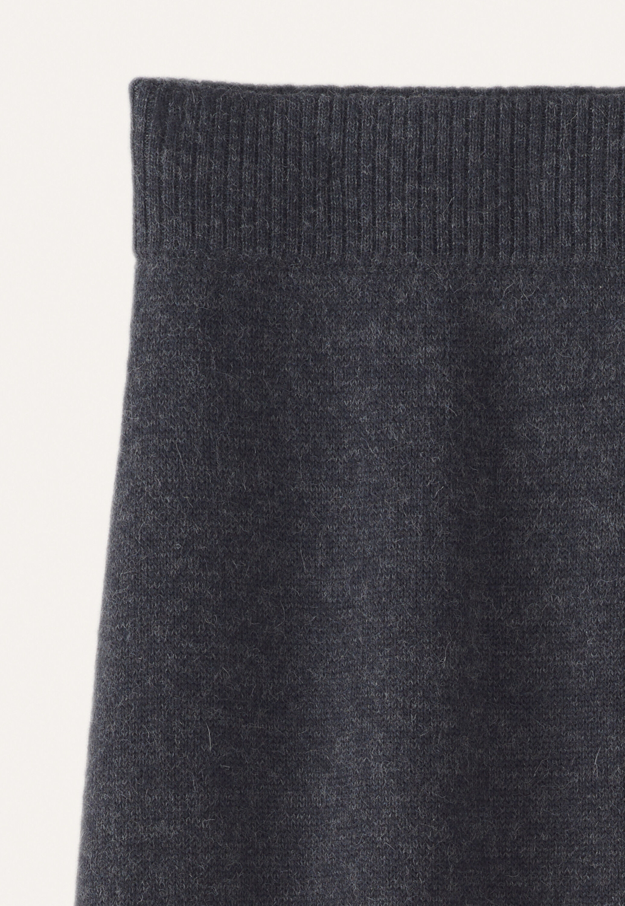 Knitted skirt