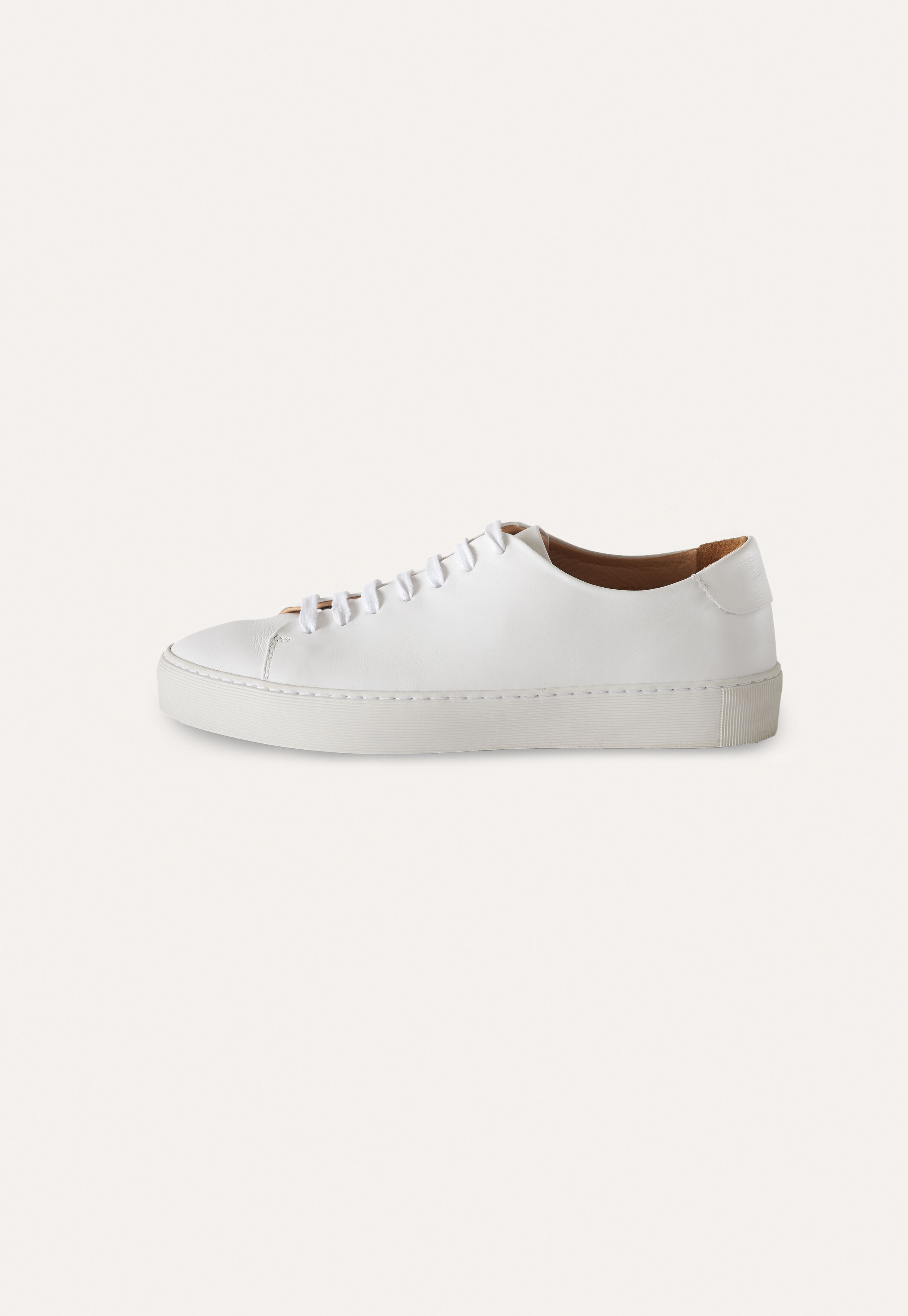 Lace-up trainers