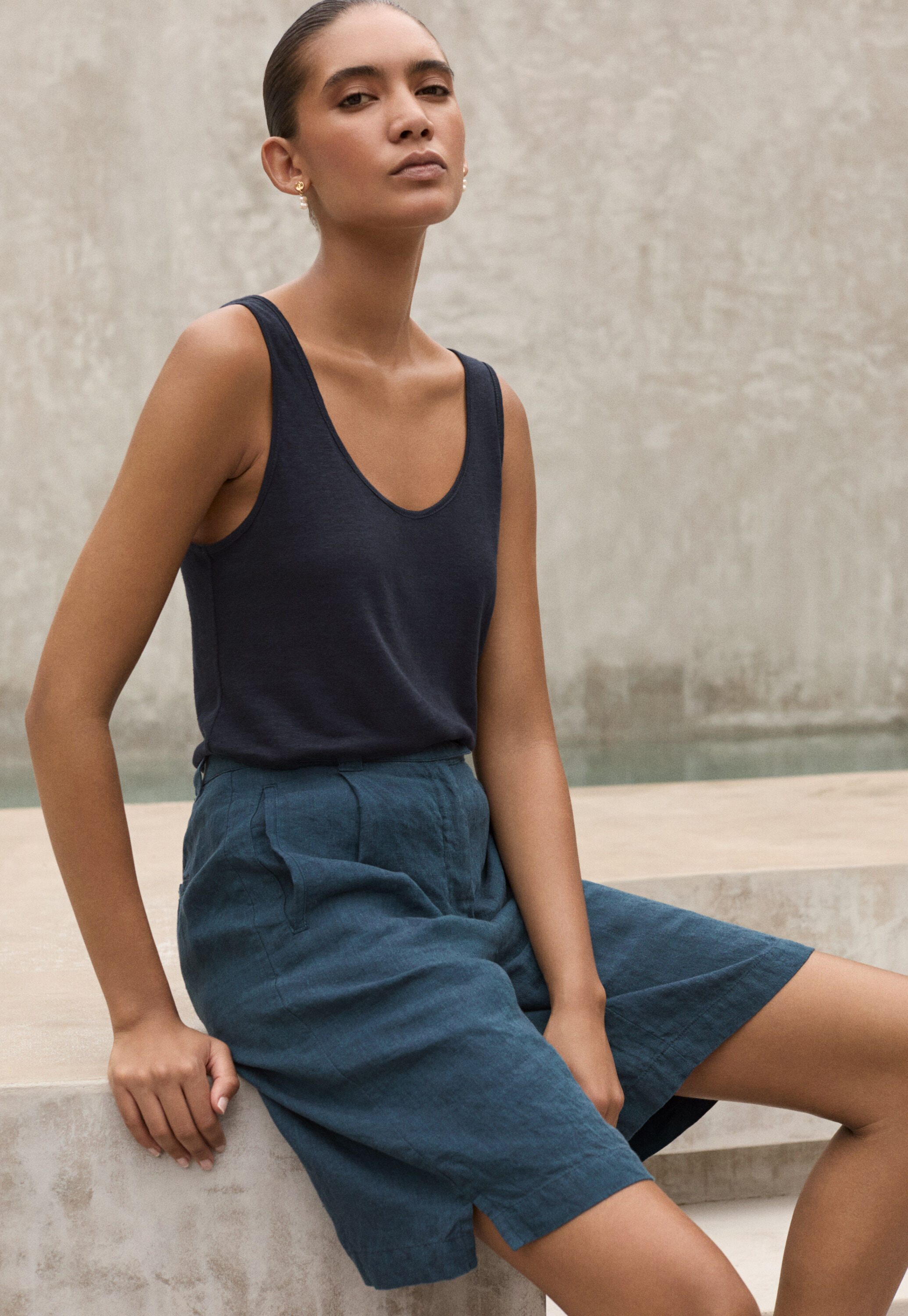 Pleat-front shorts