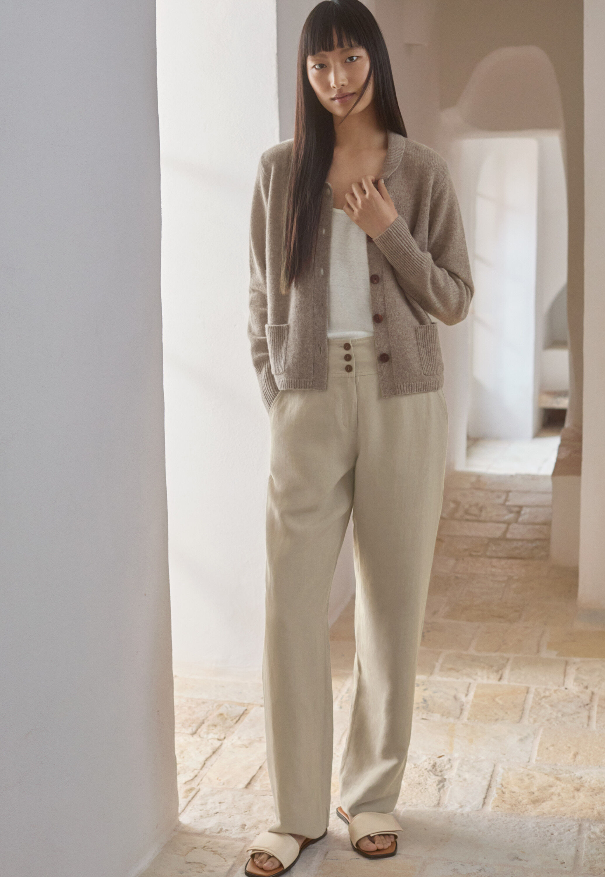 Straight-leg trousers