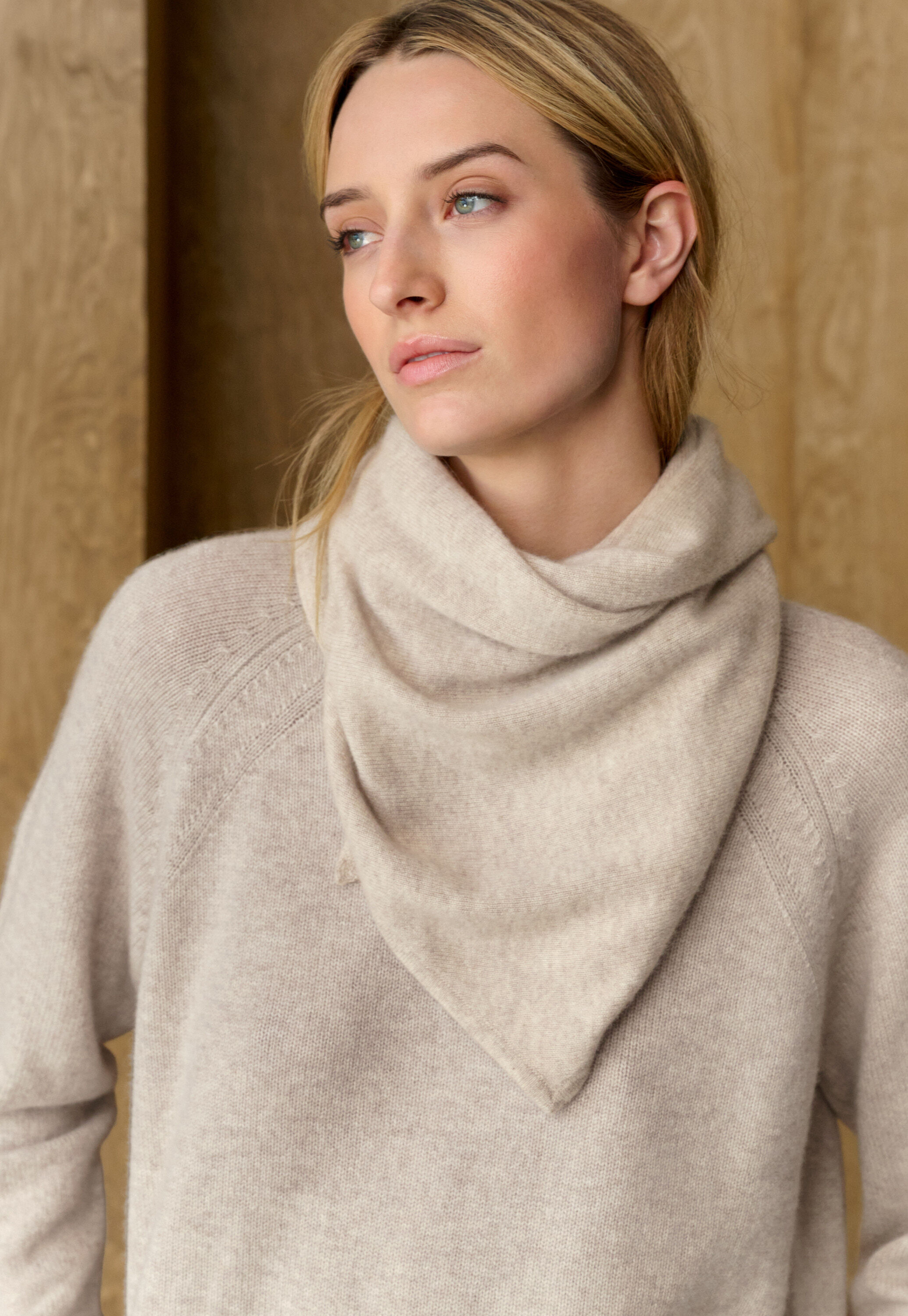 Raglan-sleeve blouse