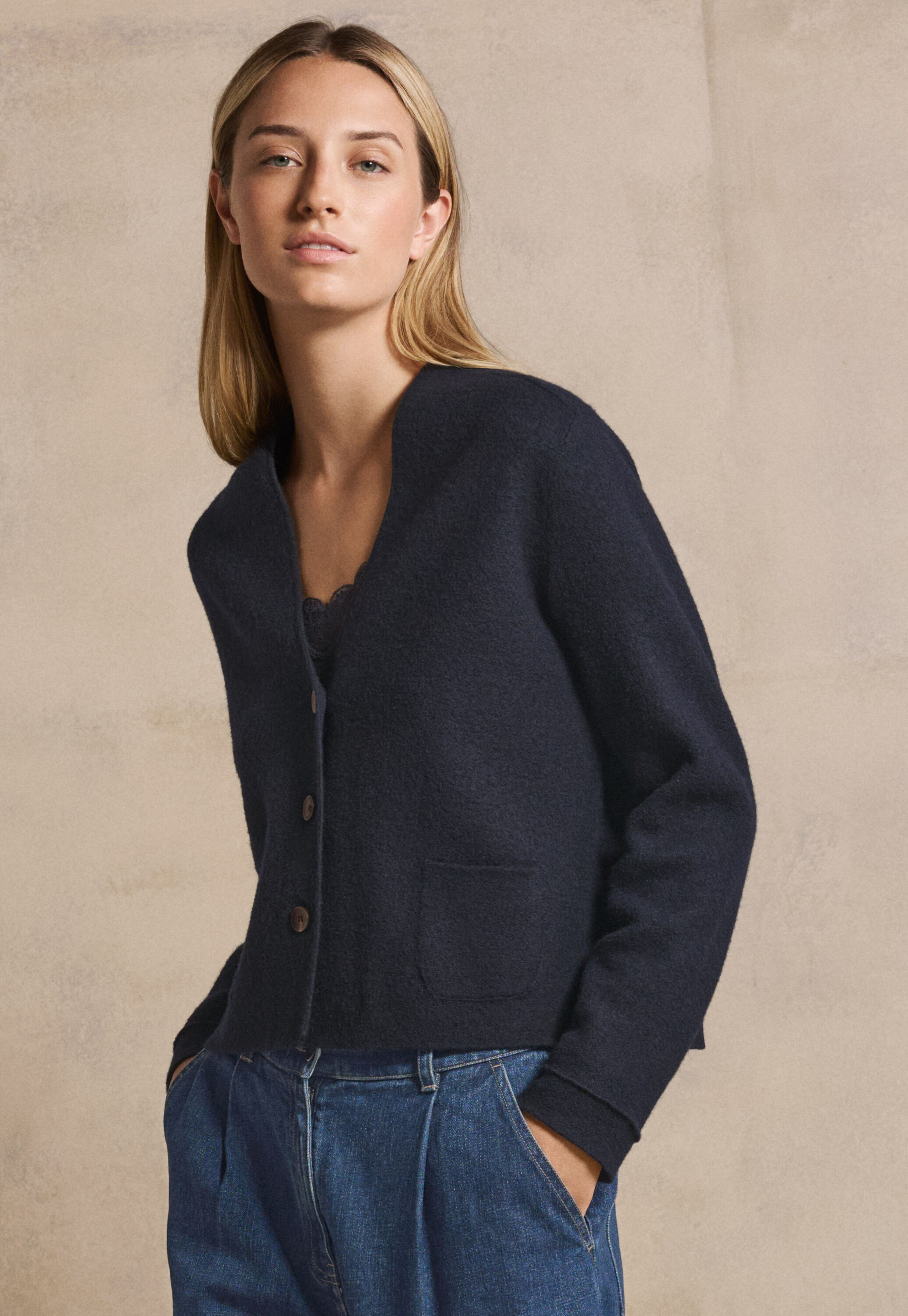 Edge-to-edge cardigan