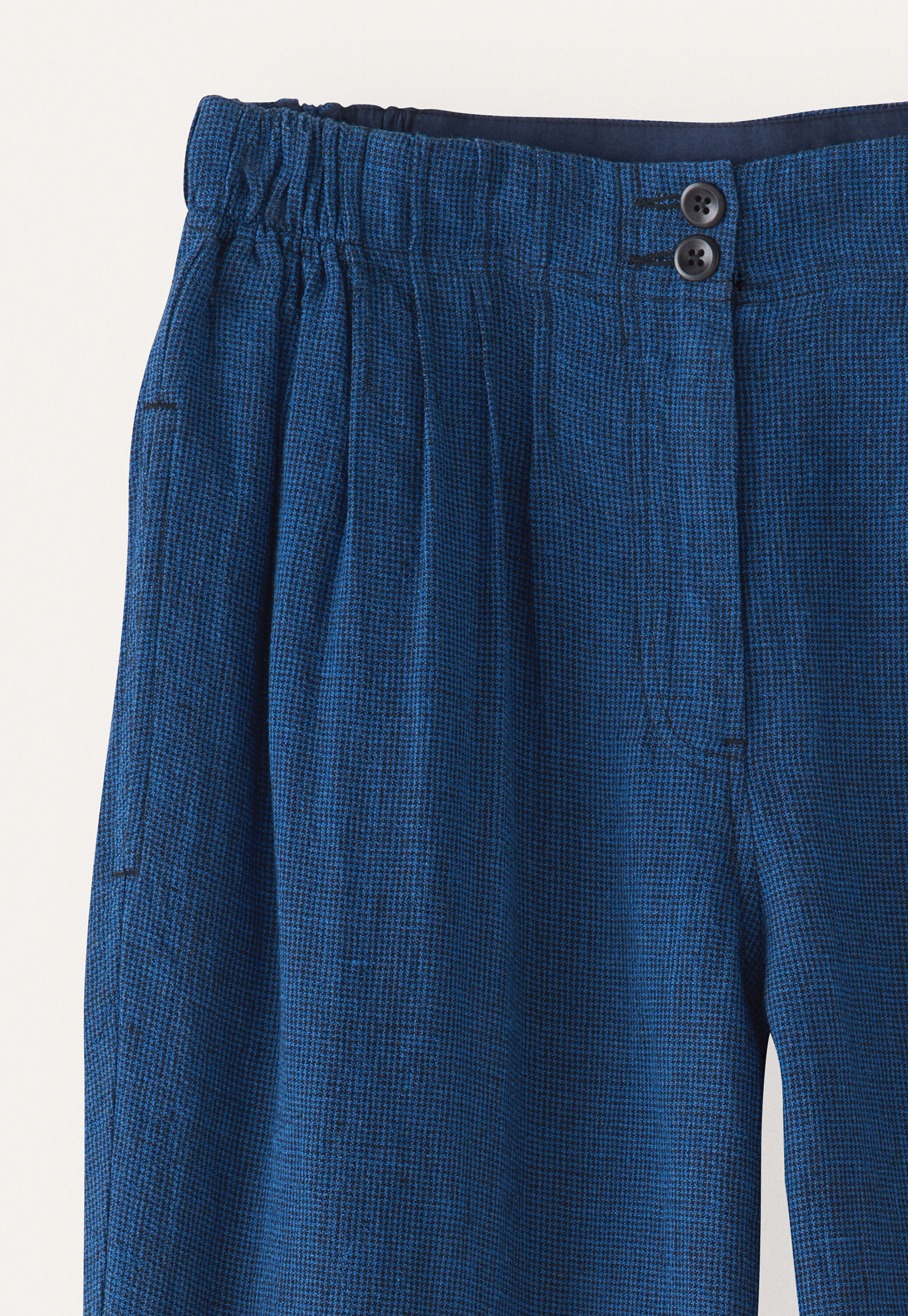 Tapered trousers
