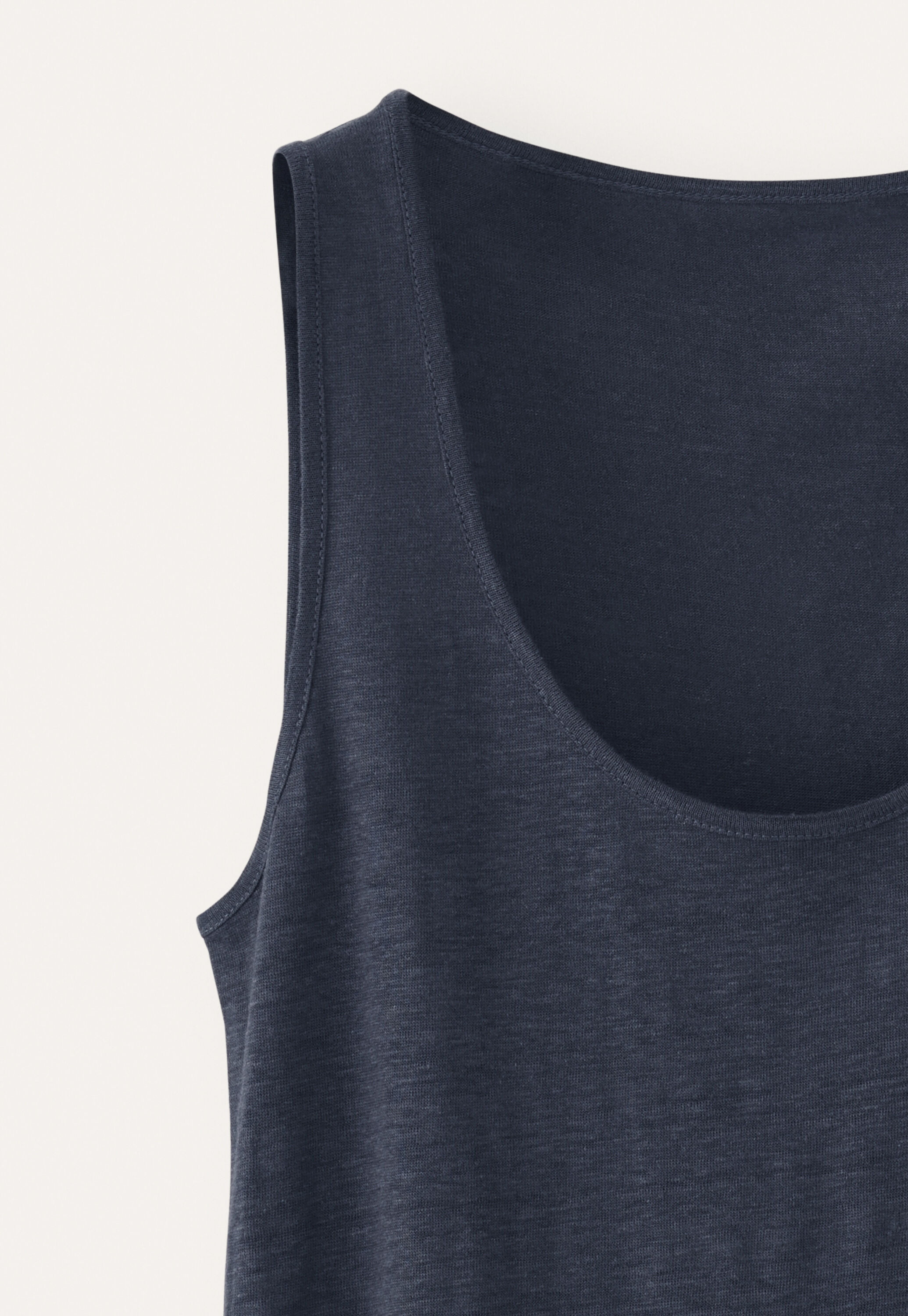 Simple vest