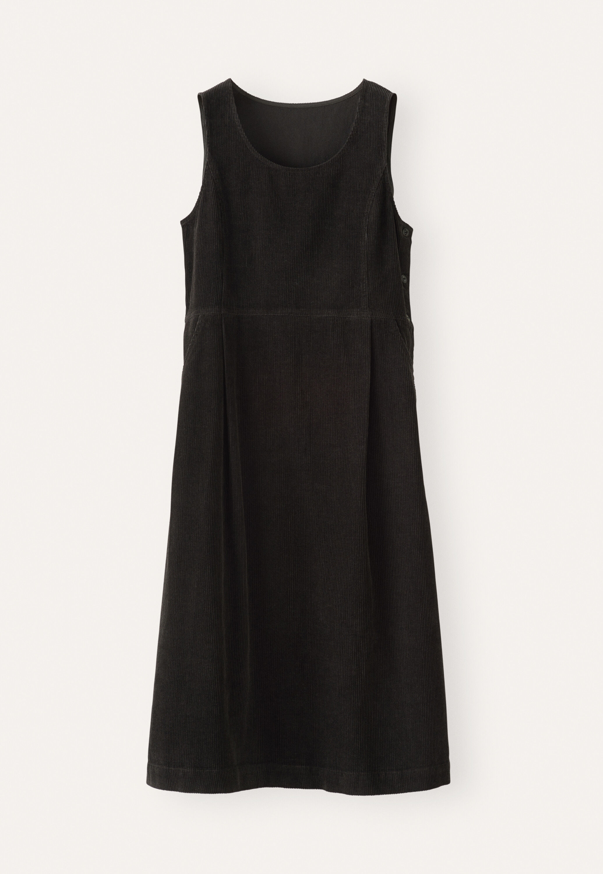 Sleeveless dress