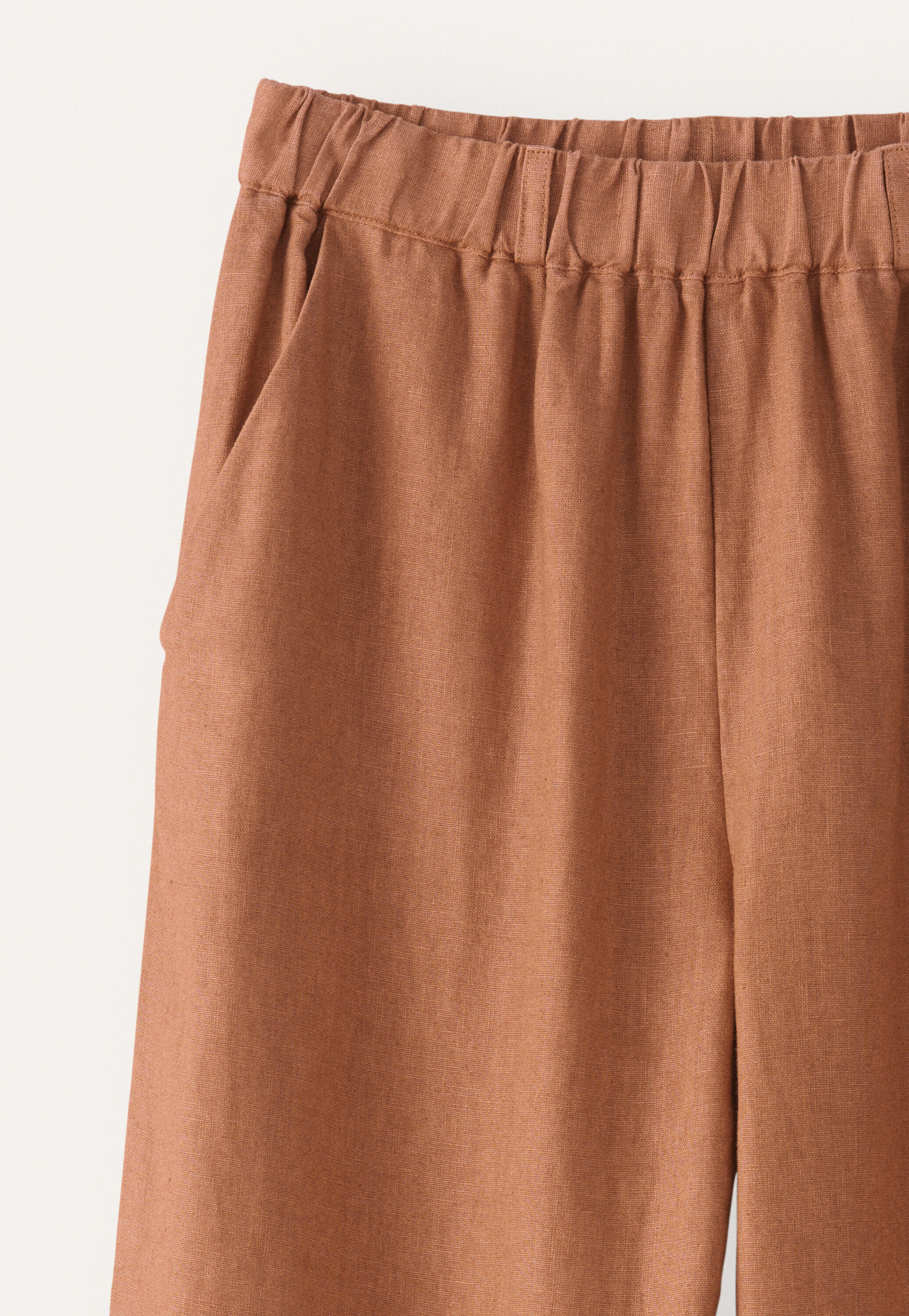 Cropped trousers