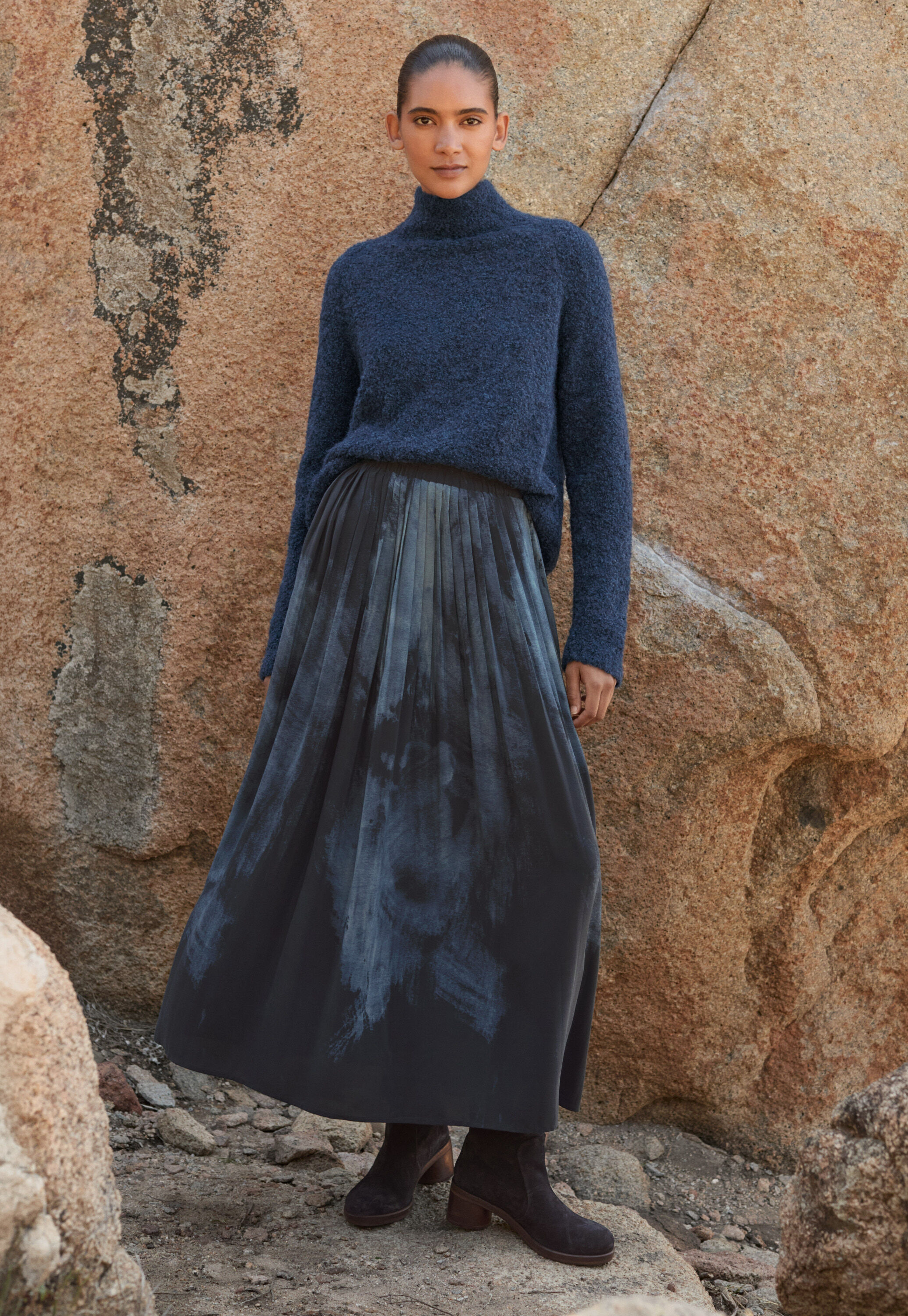 Round-neck sweater