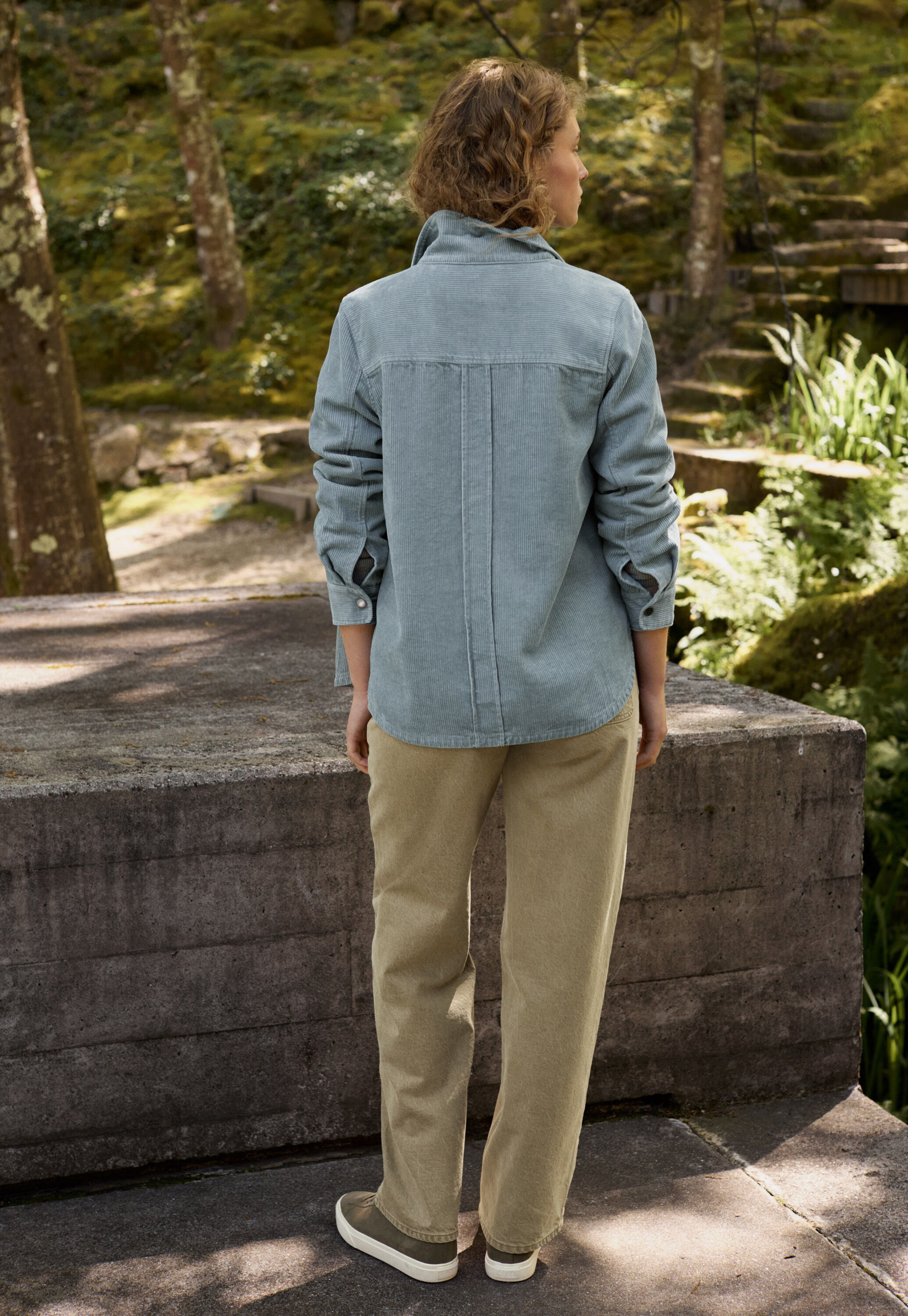 Edge-to-edge cardigan