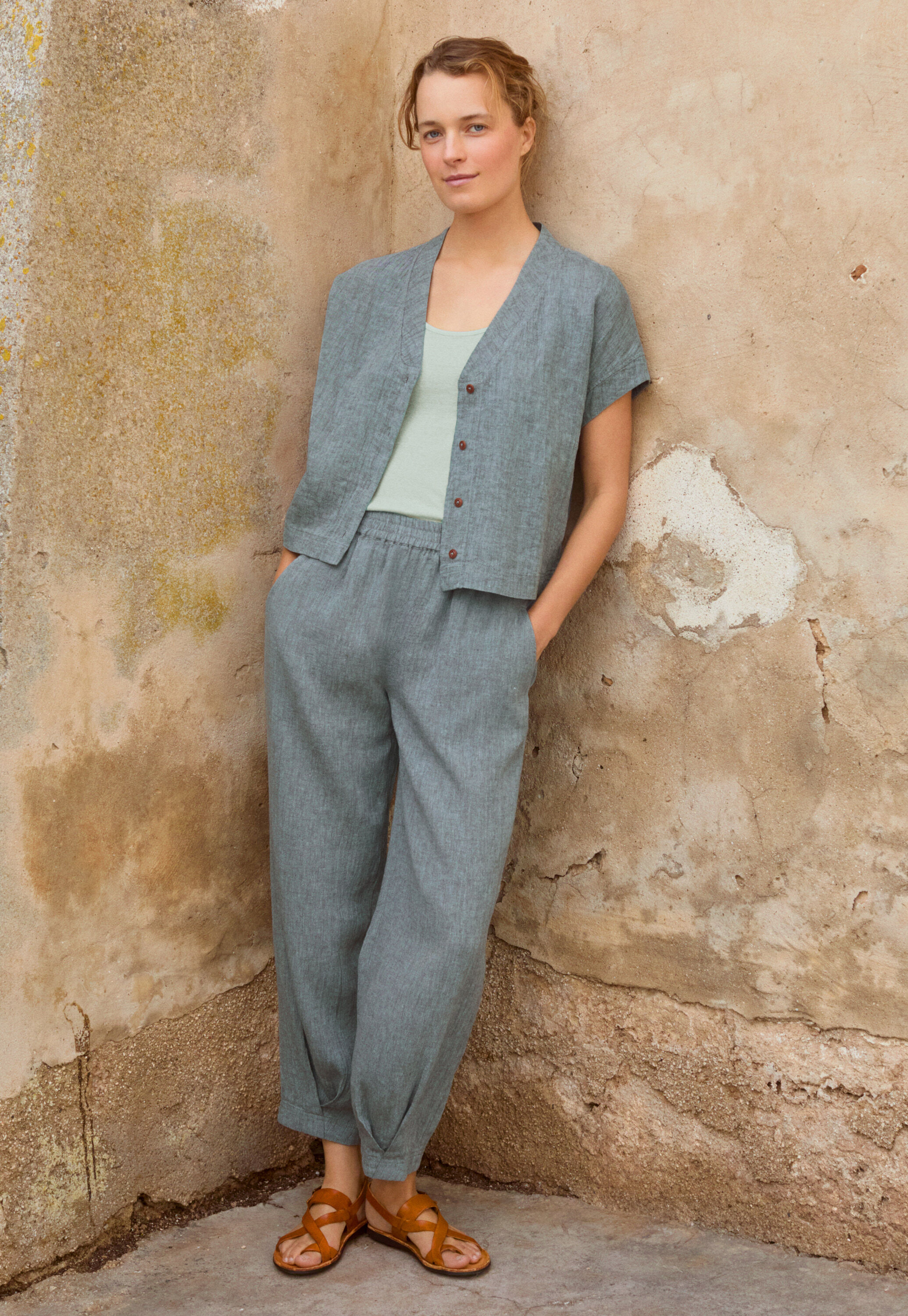 Crinkle tapered trousers