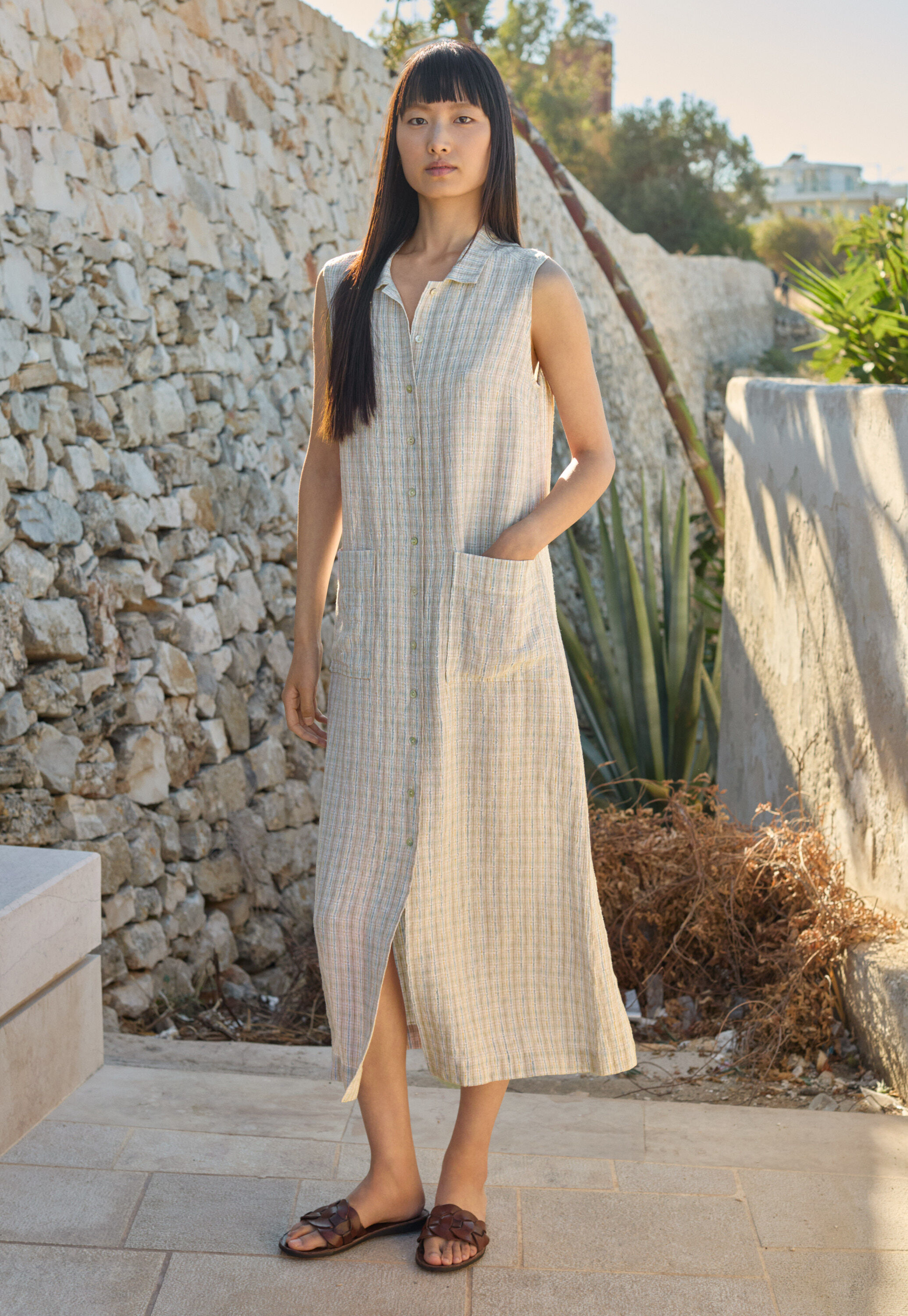 Sleeveless checked dress