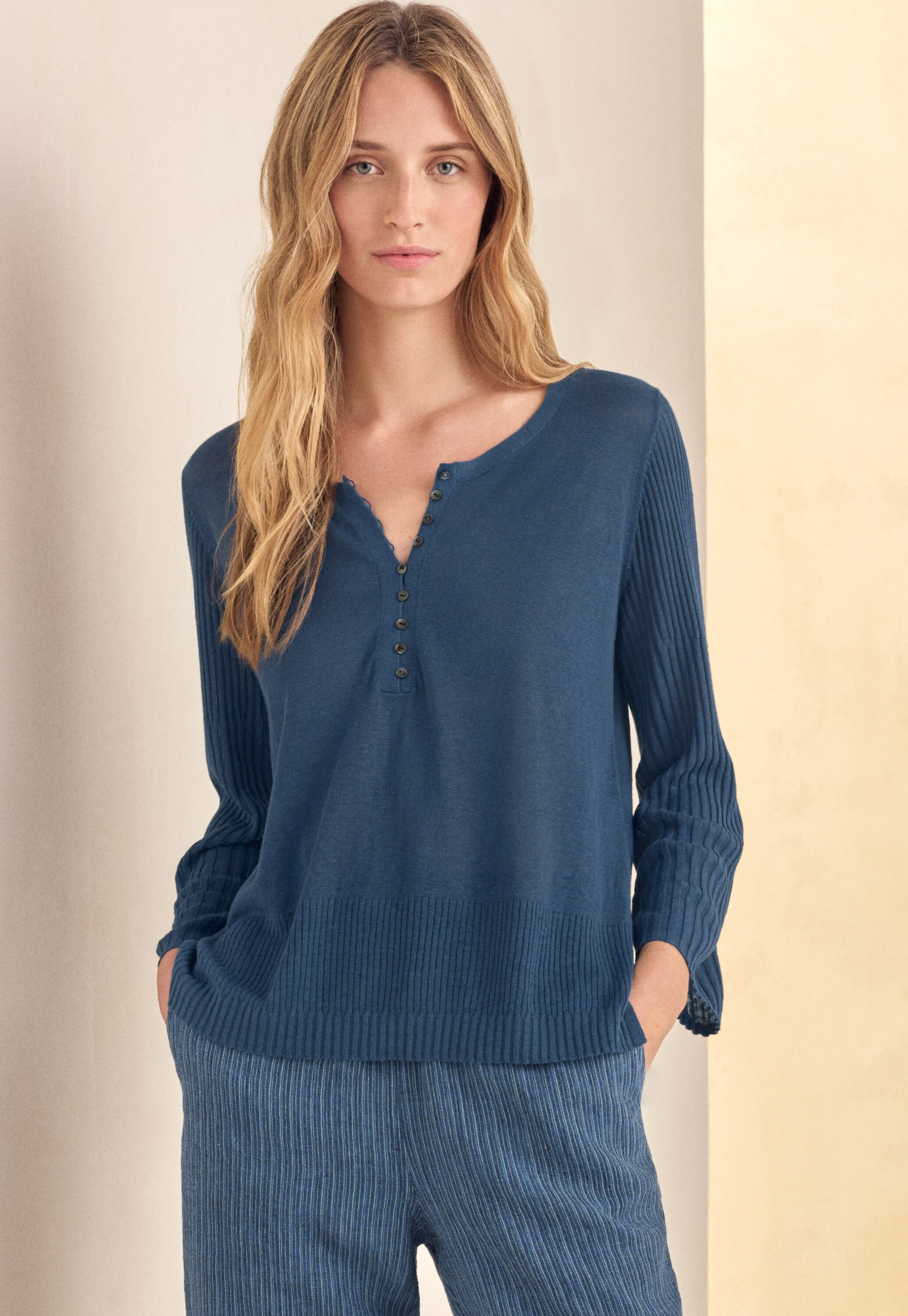 Ribbed-sleeve sweater