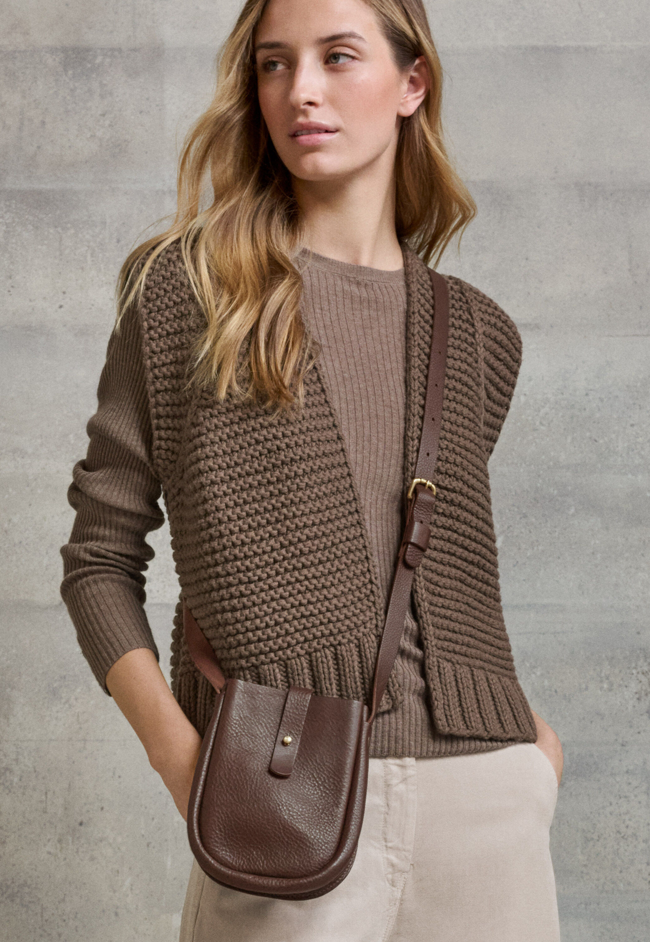 Edge-to-edge cardigan