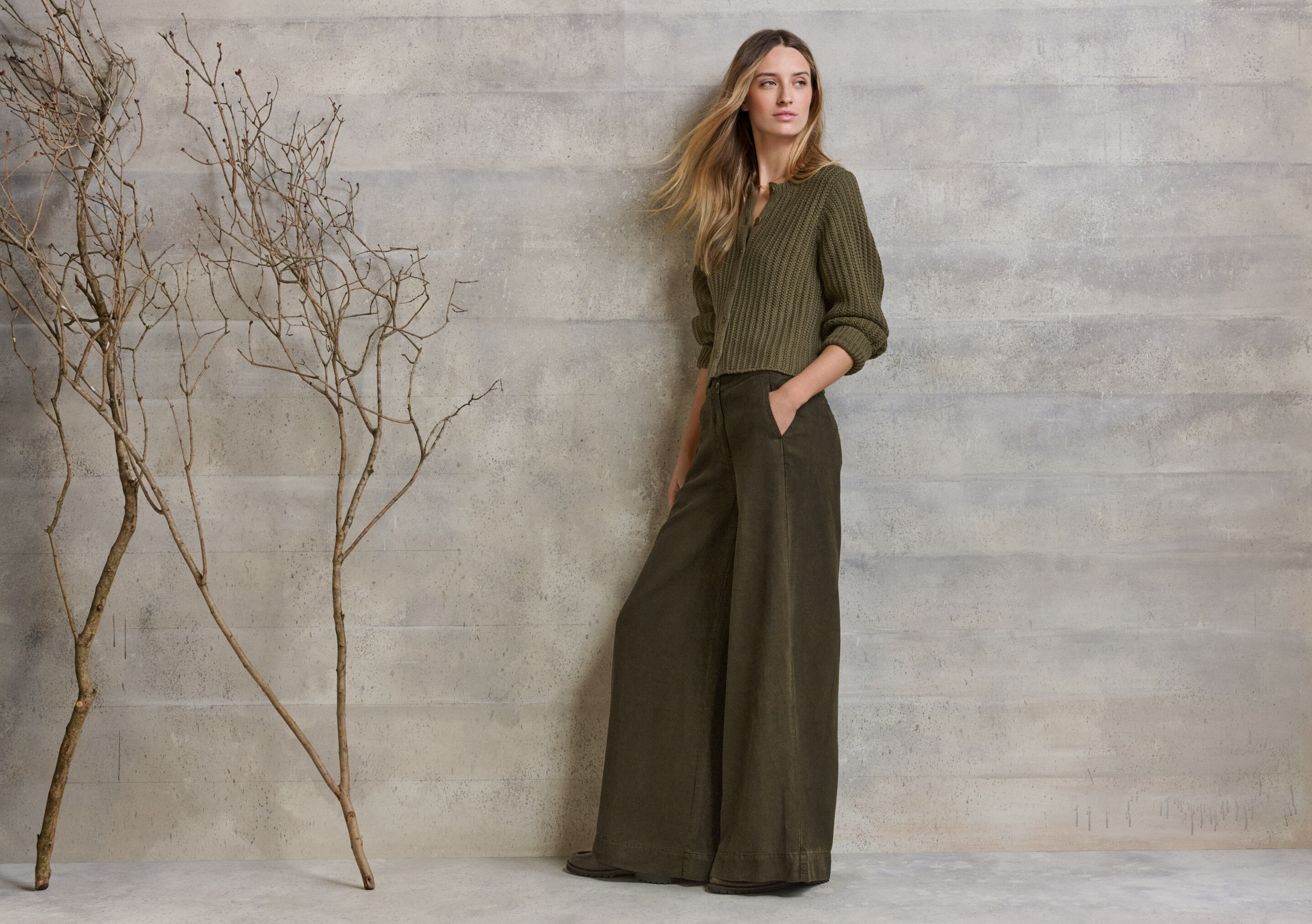 Edge-to-edge cardigan