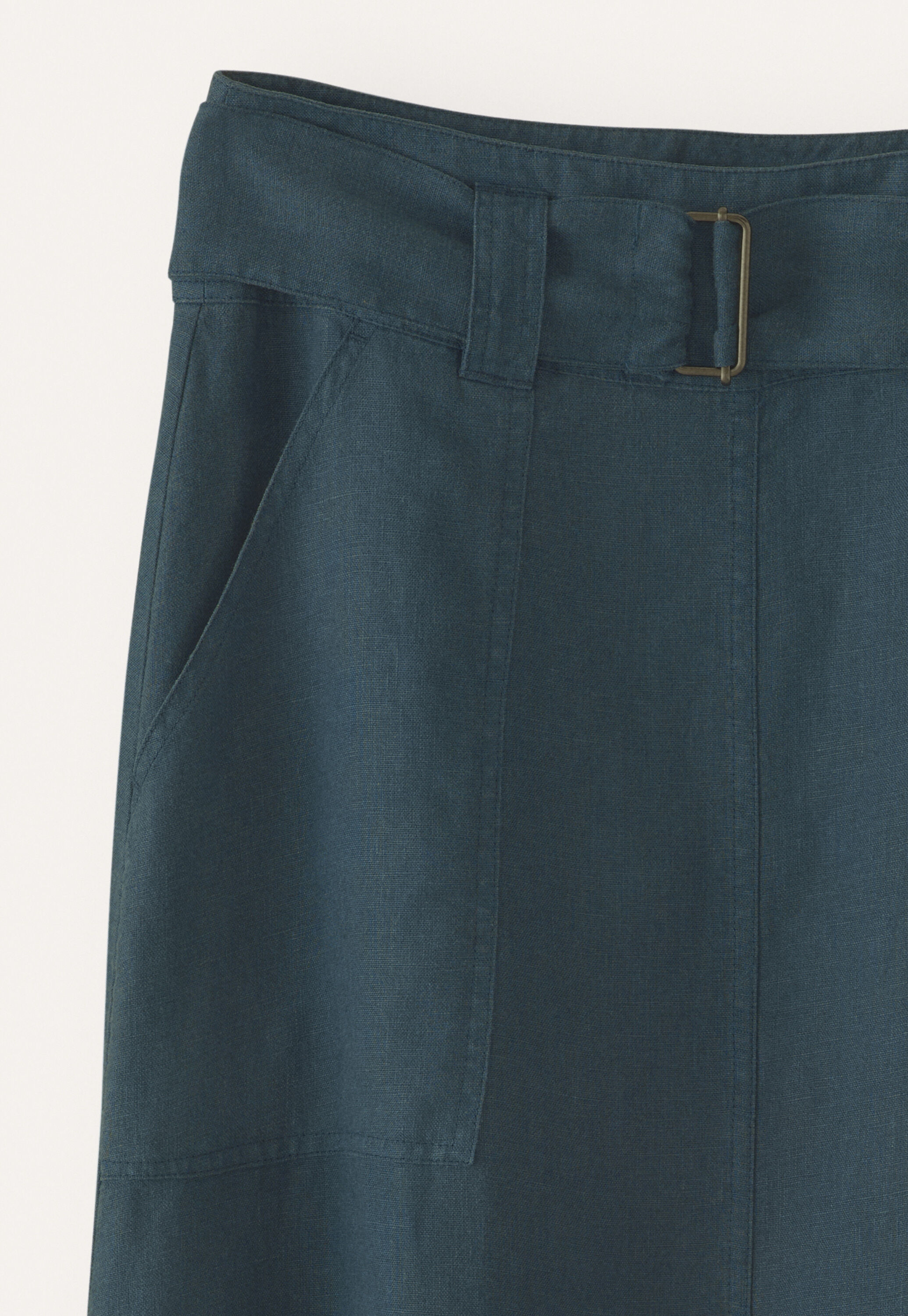 Seam-detail skirt