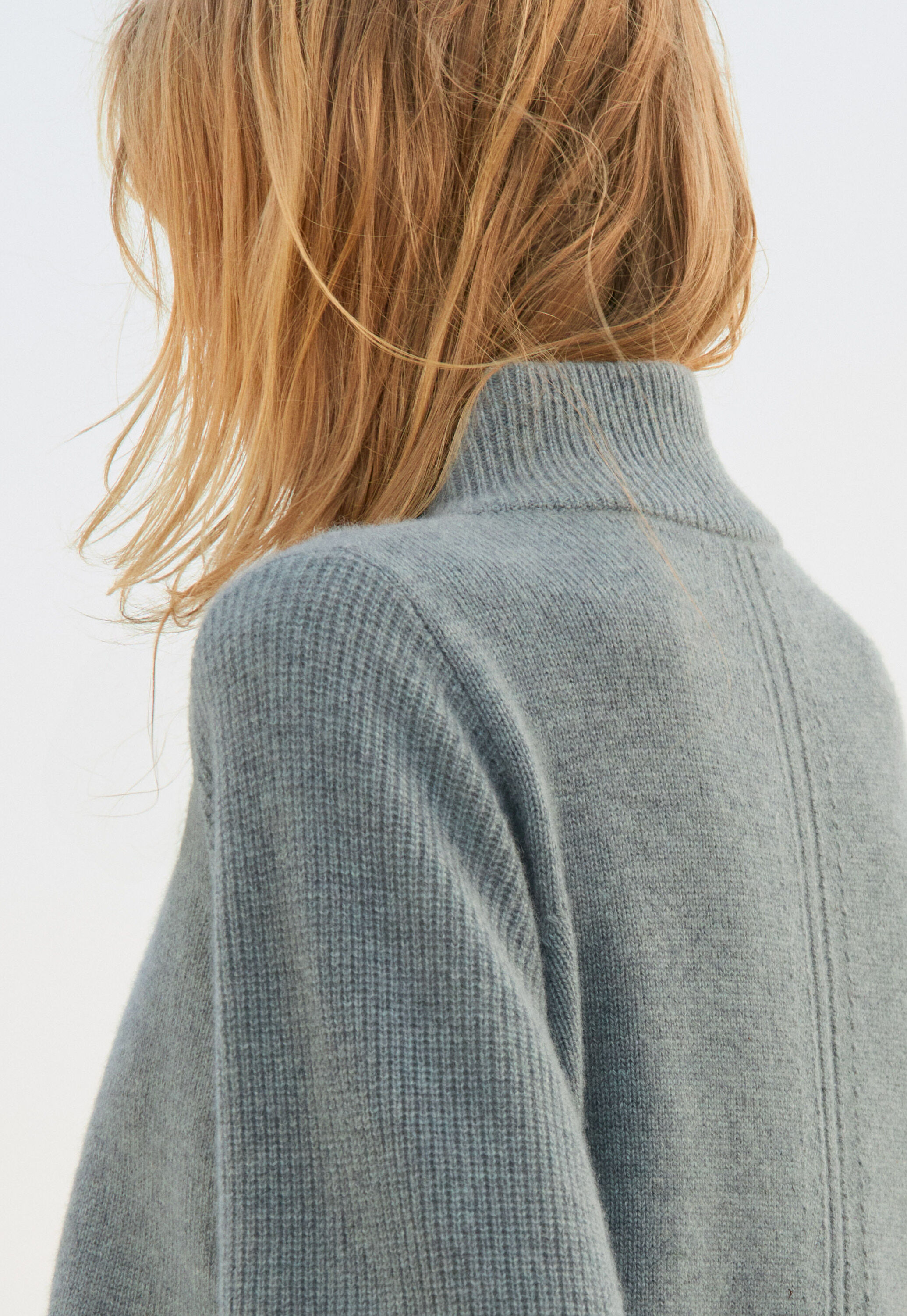 Buttoned-neck sweater