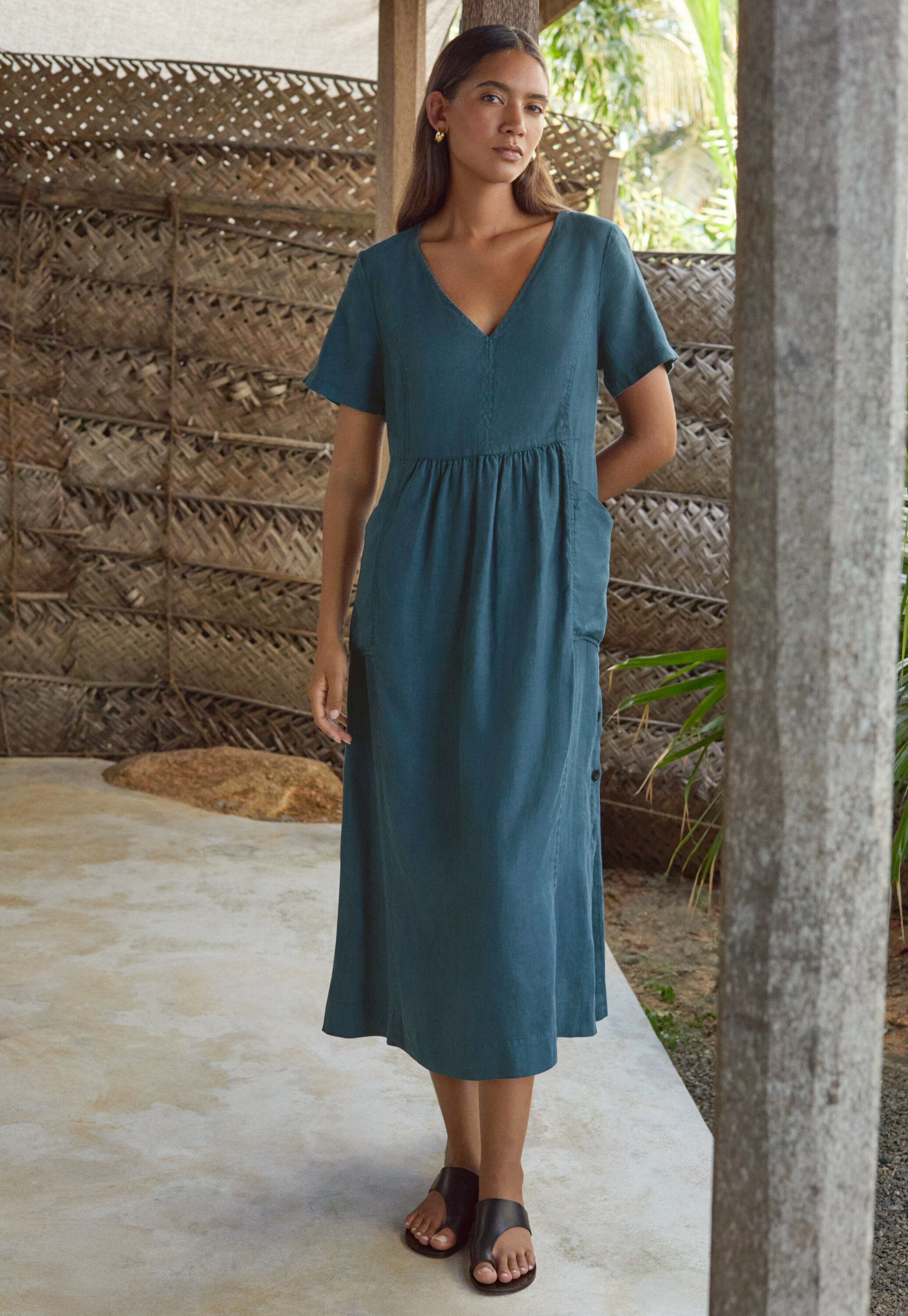 Short-sleeve v-neck dress
