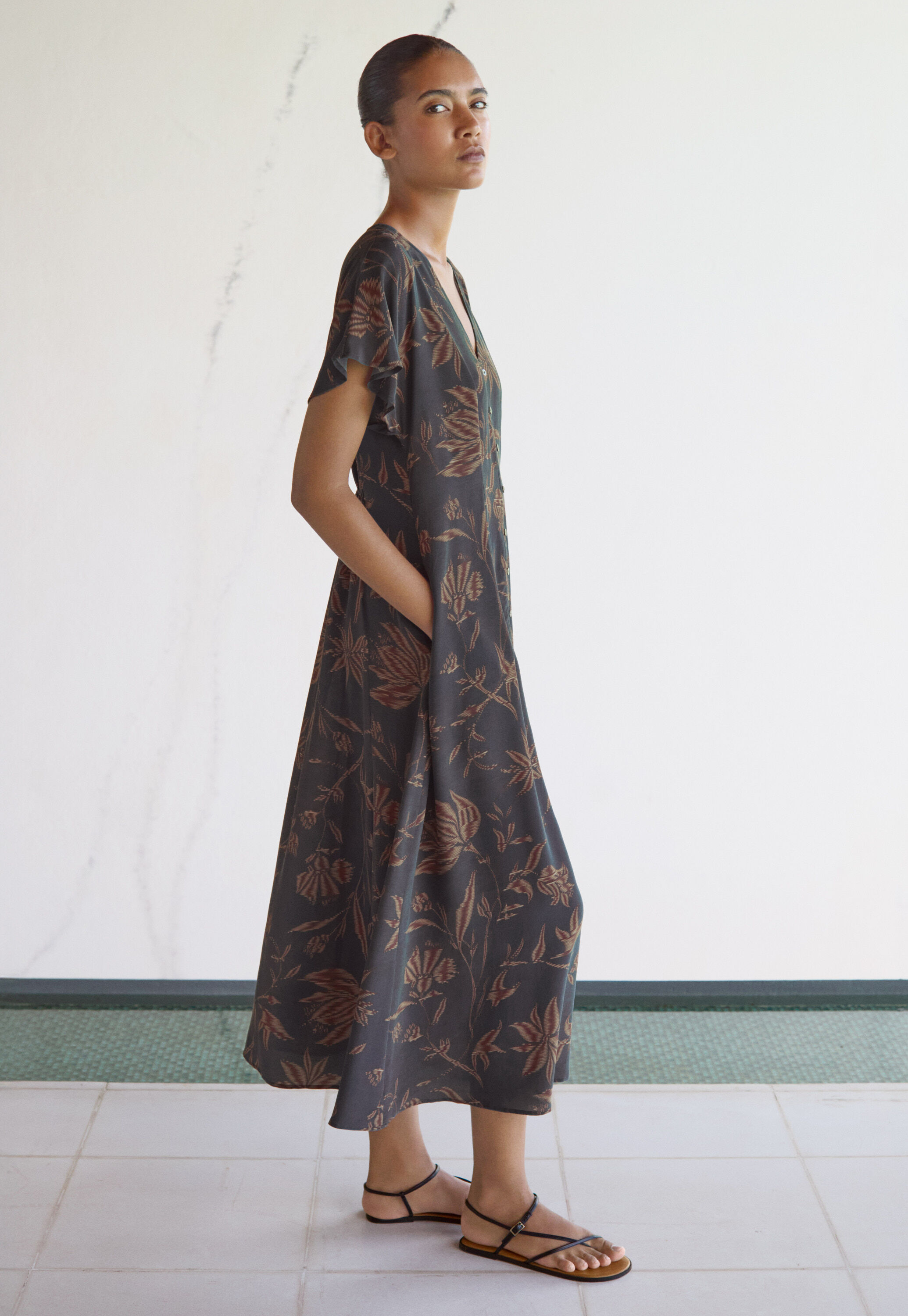 Printed v-neck dress