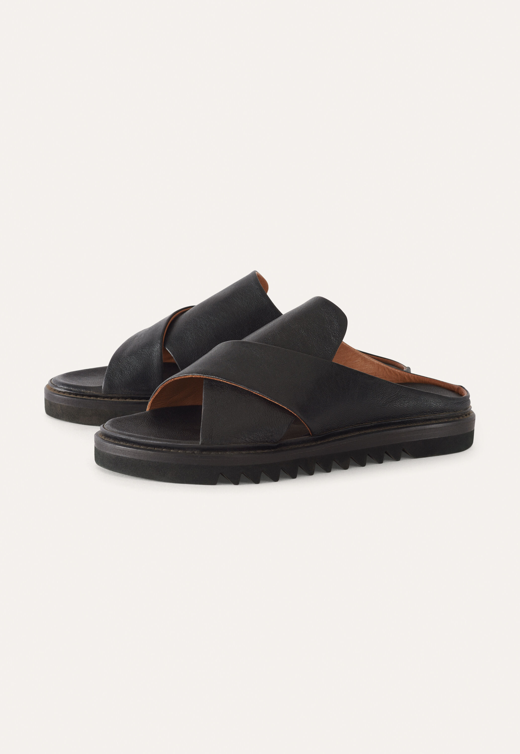 Cross-front sandals