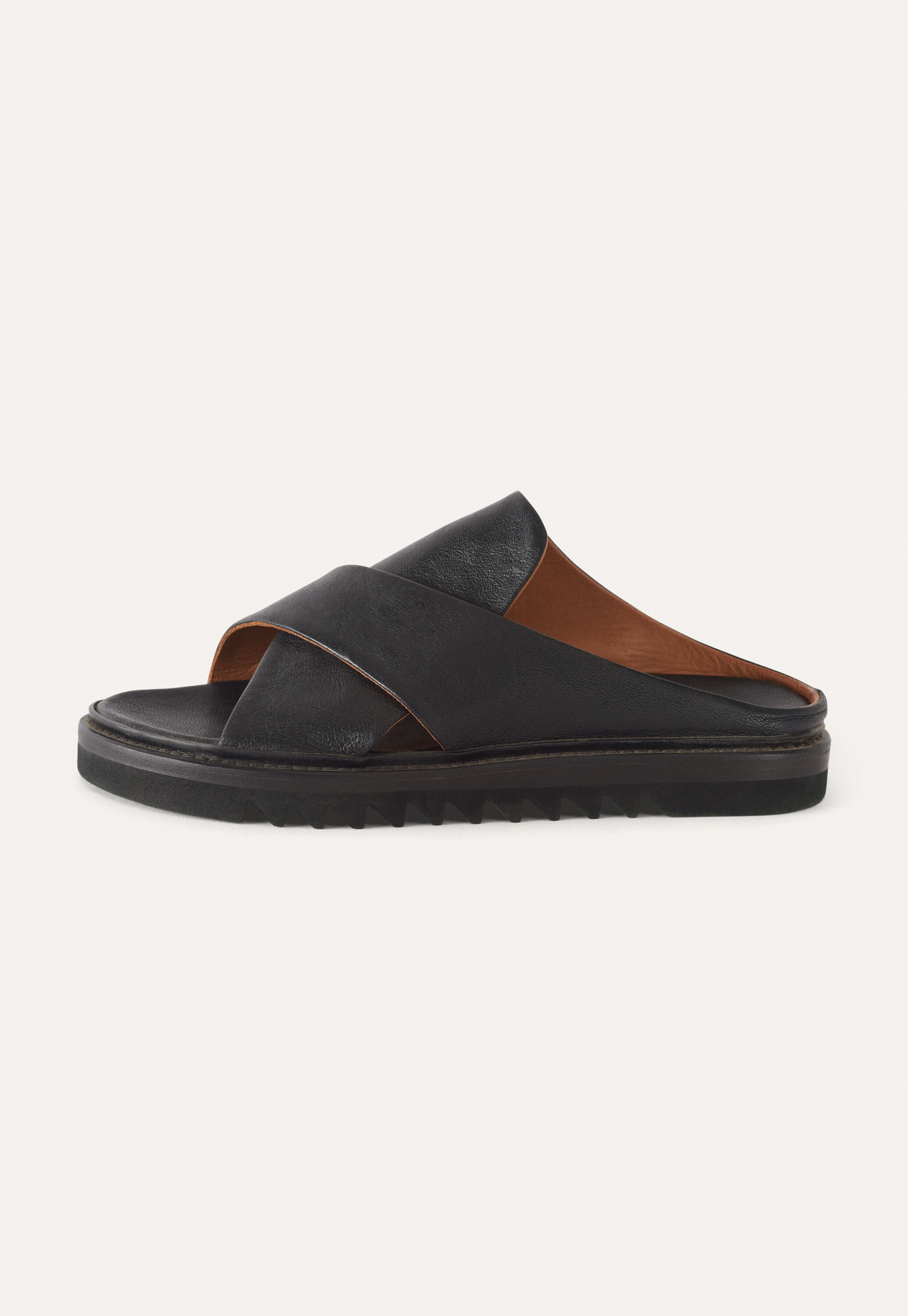 Cross-front sandals