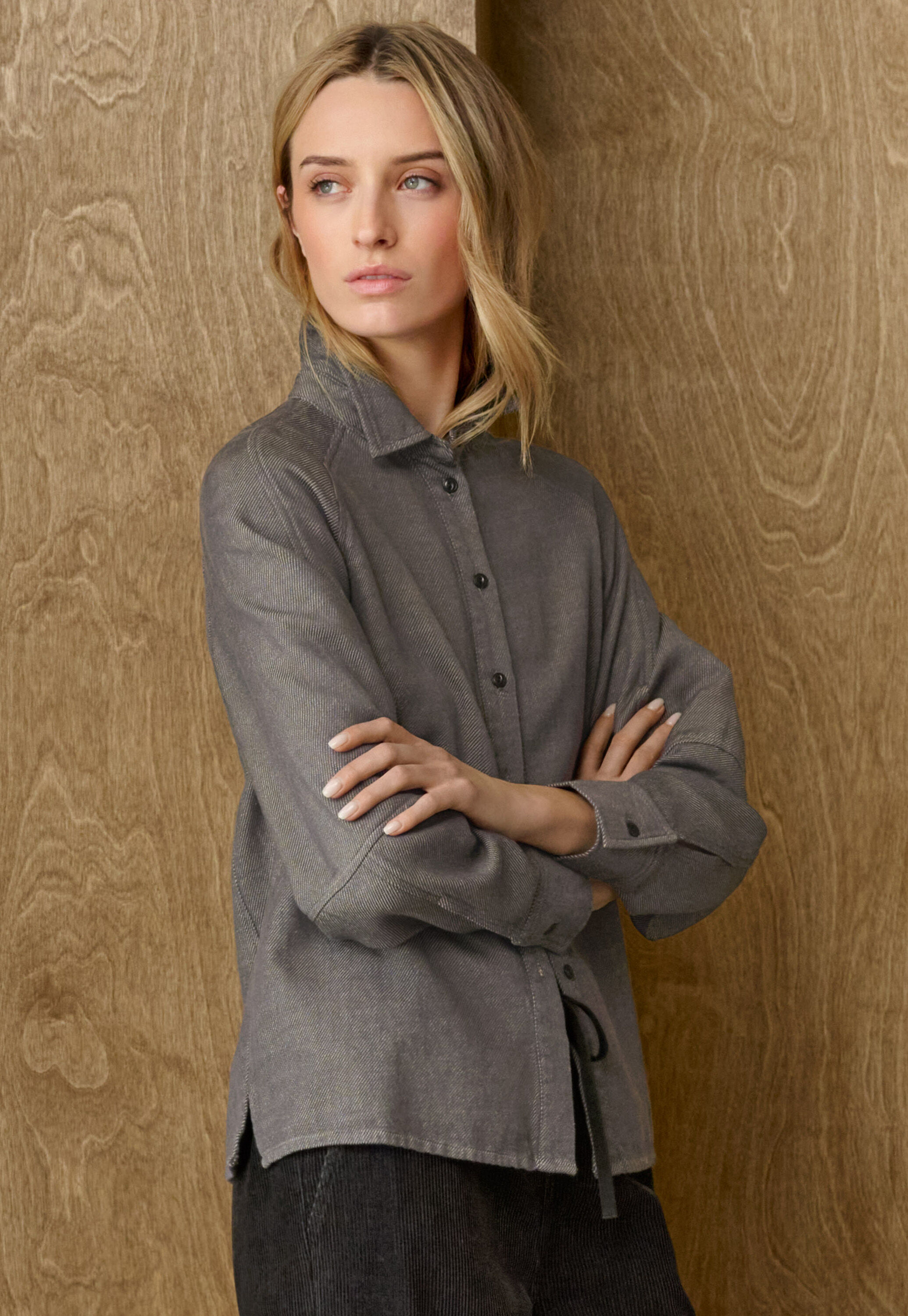 Raglan-sleeve blouse
