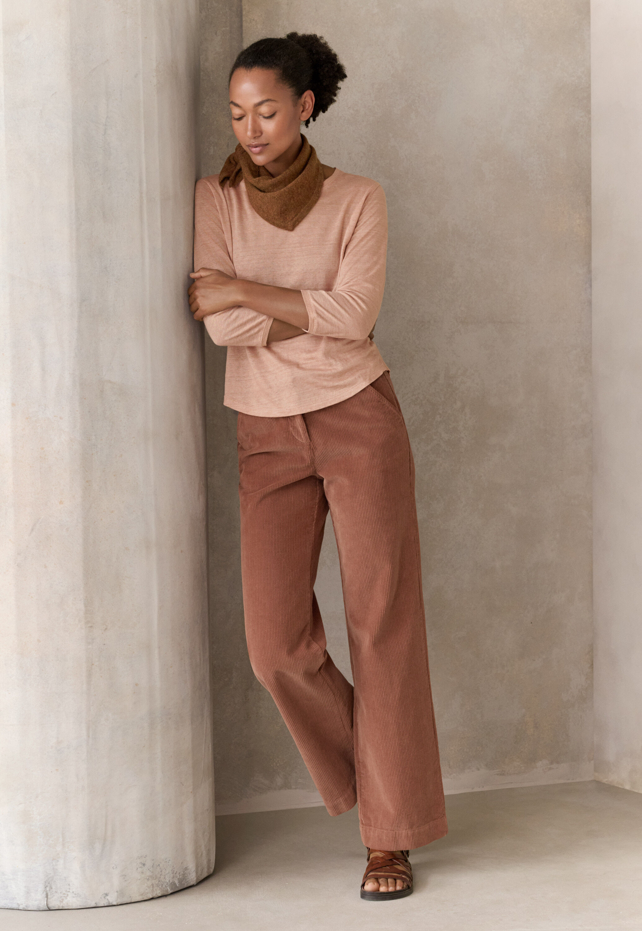 Wide-leg trousers