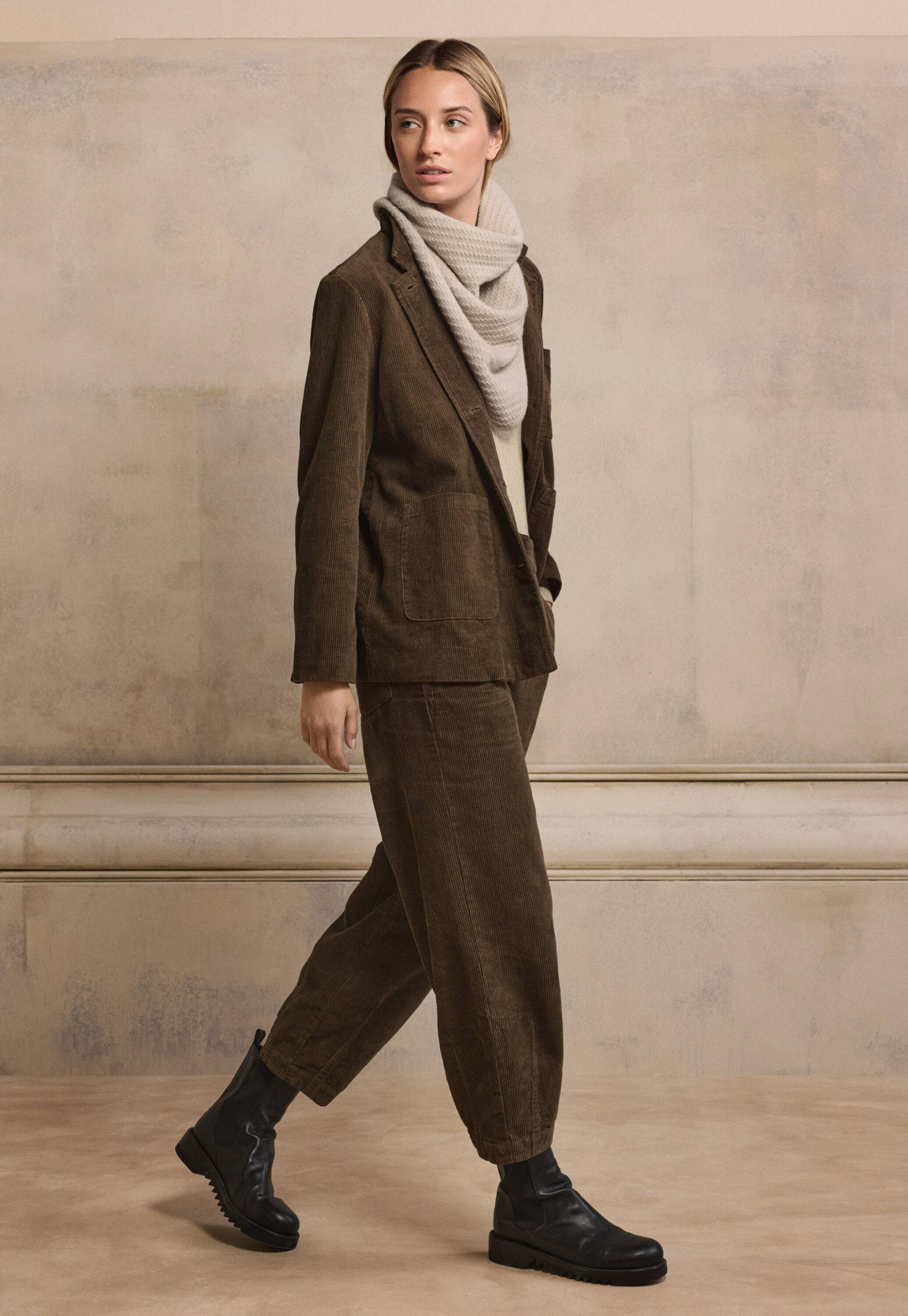 Cord patch-pocket jacket