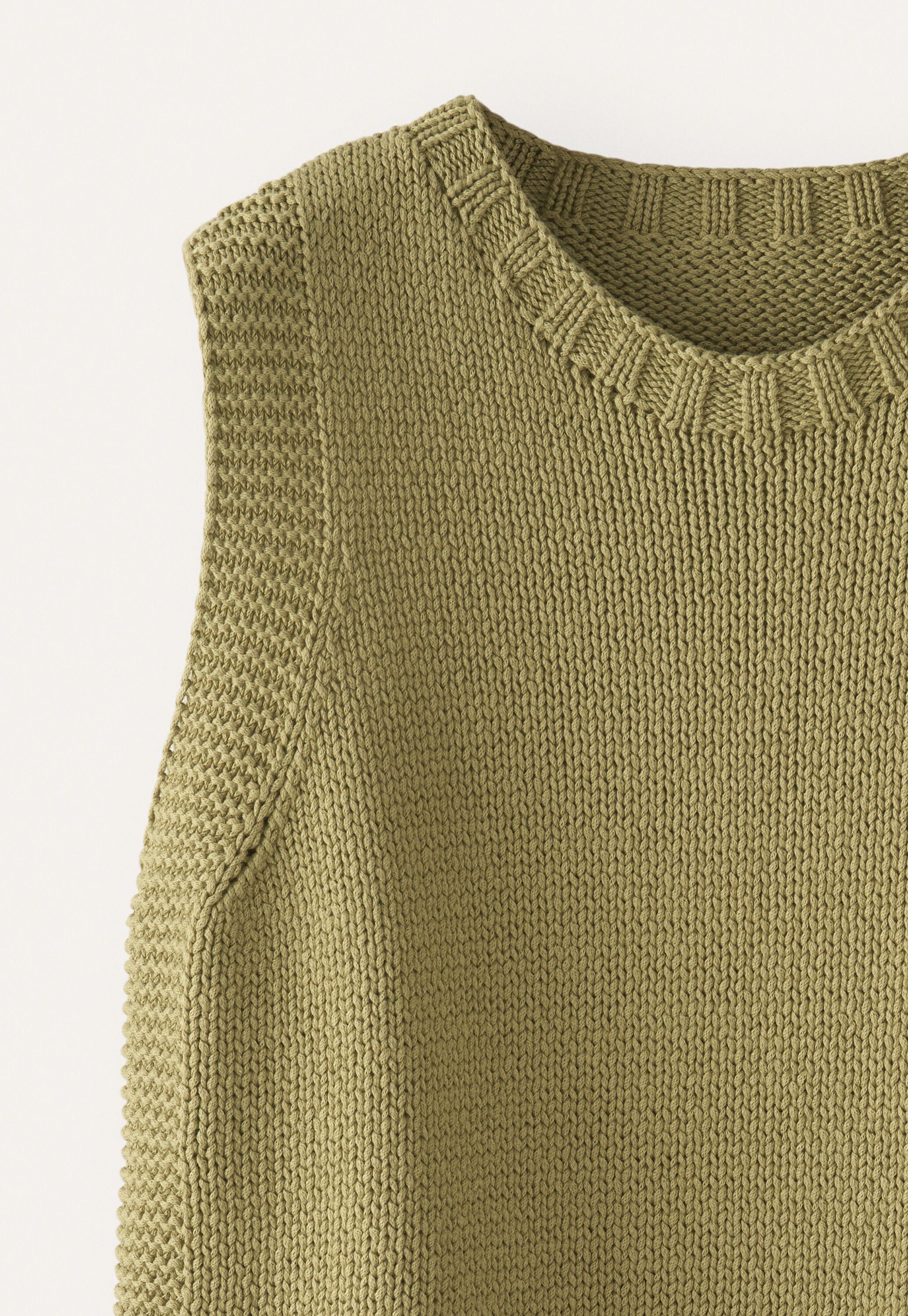 Sleeveless sweater