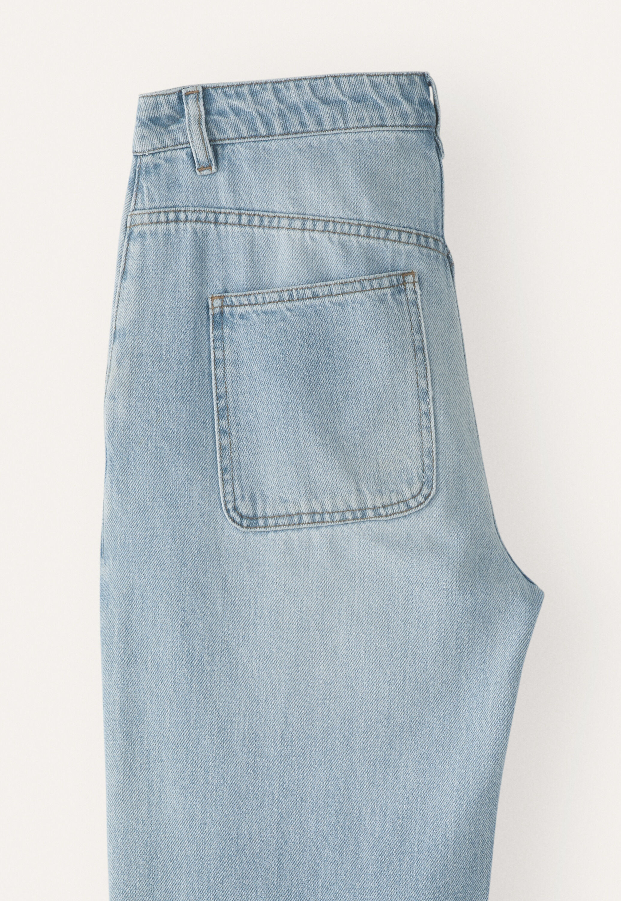 Tapered-leg jeans