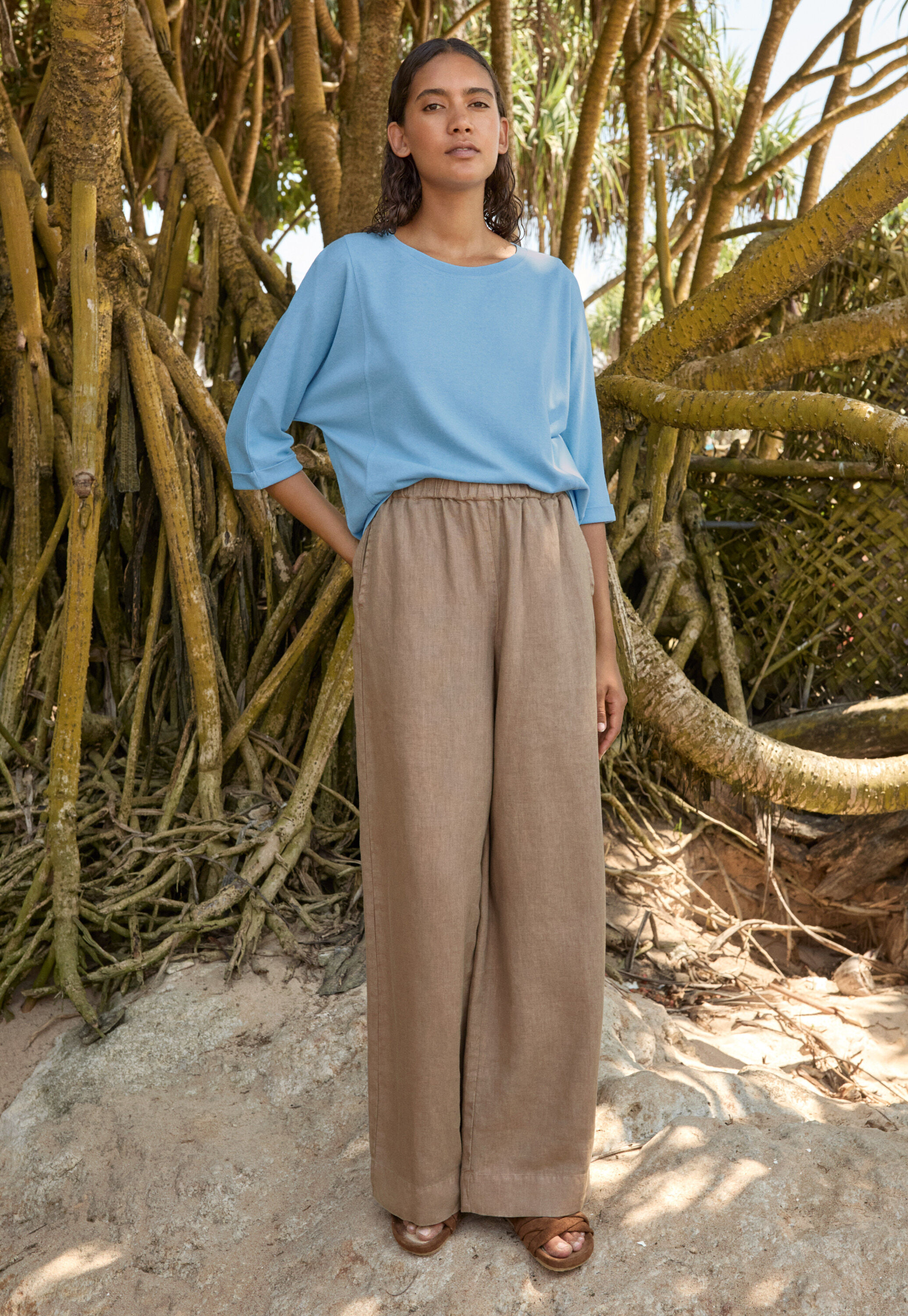 Wide-leg pull-on trousers