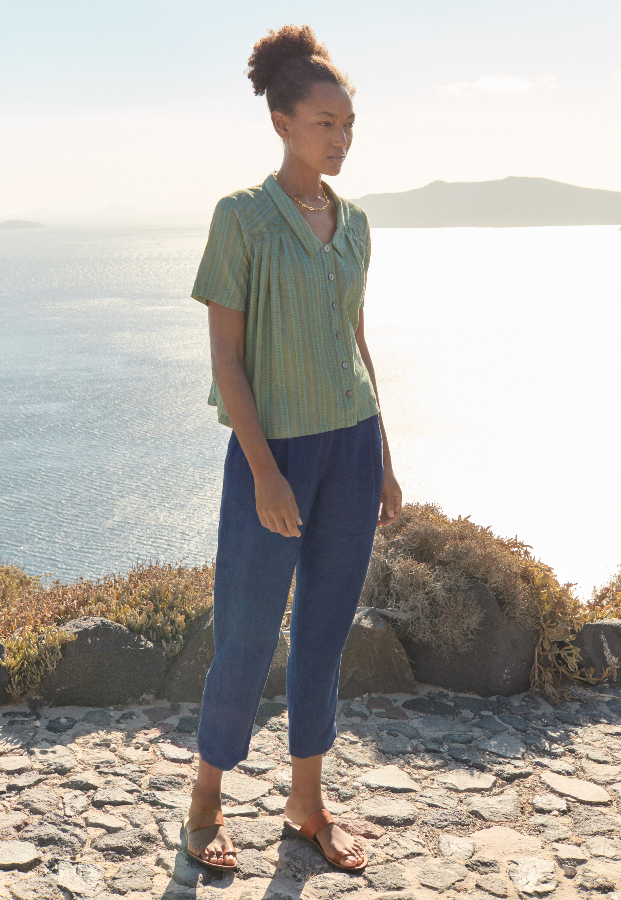 Cropped tapered trousers