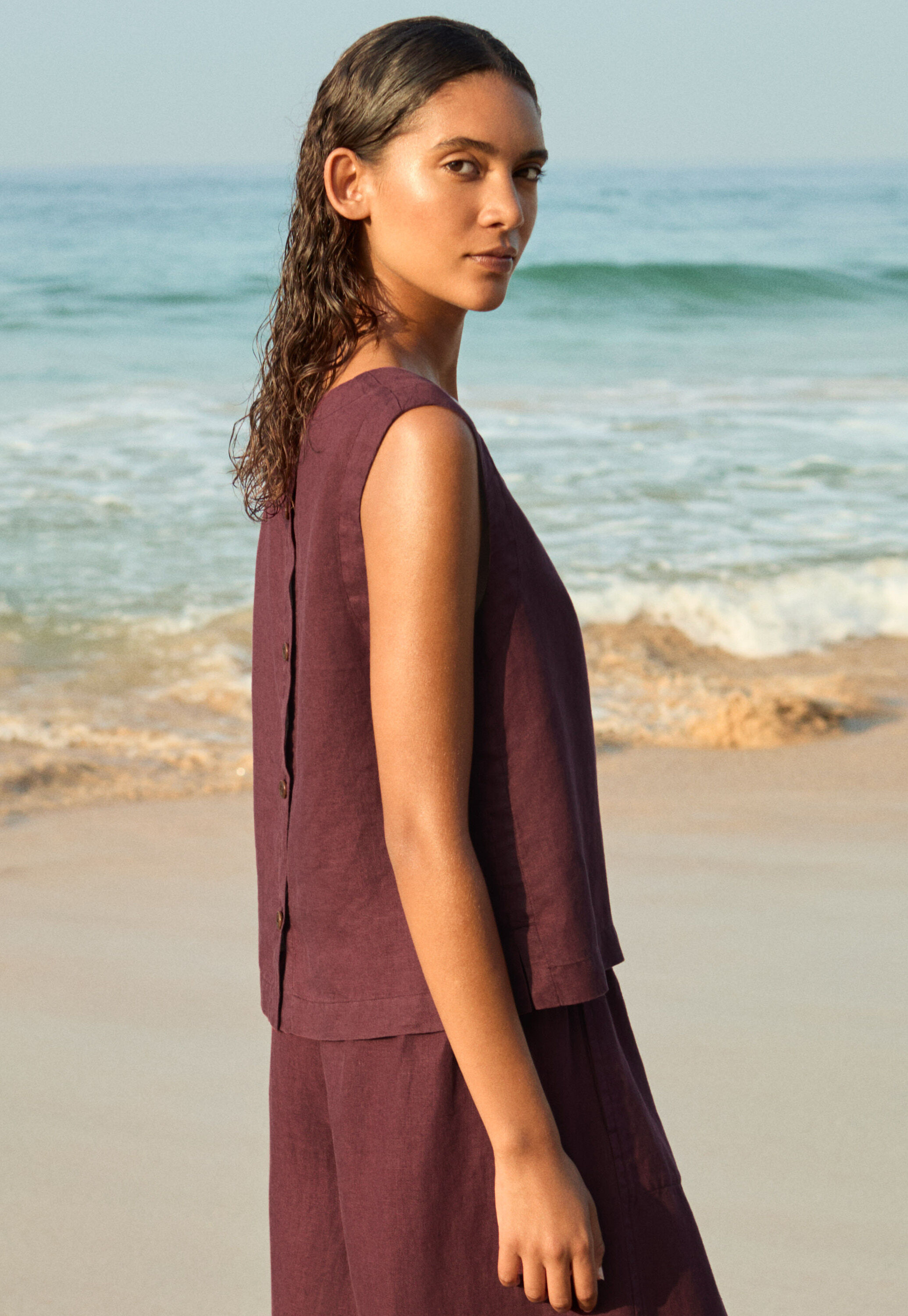 Button-back sleeveless top