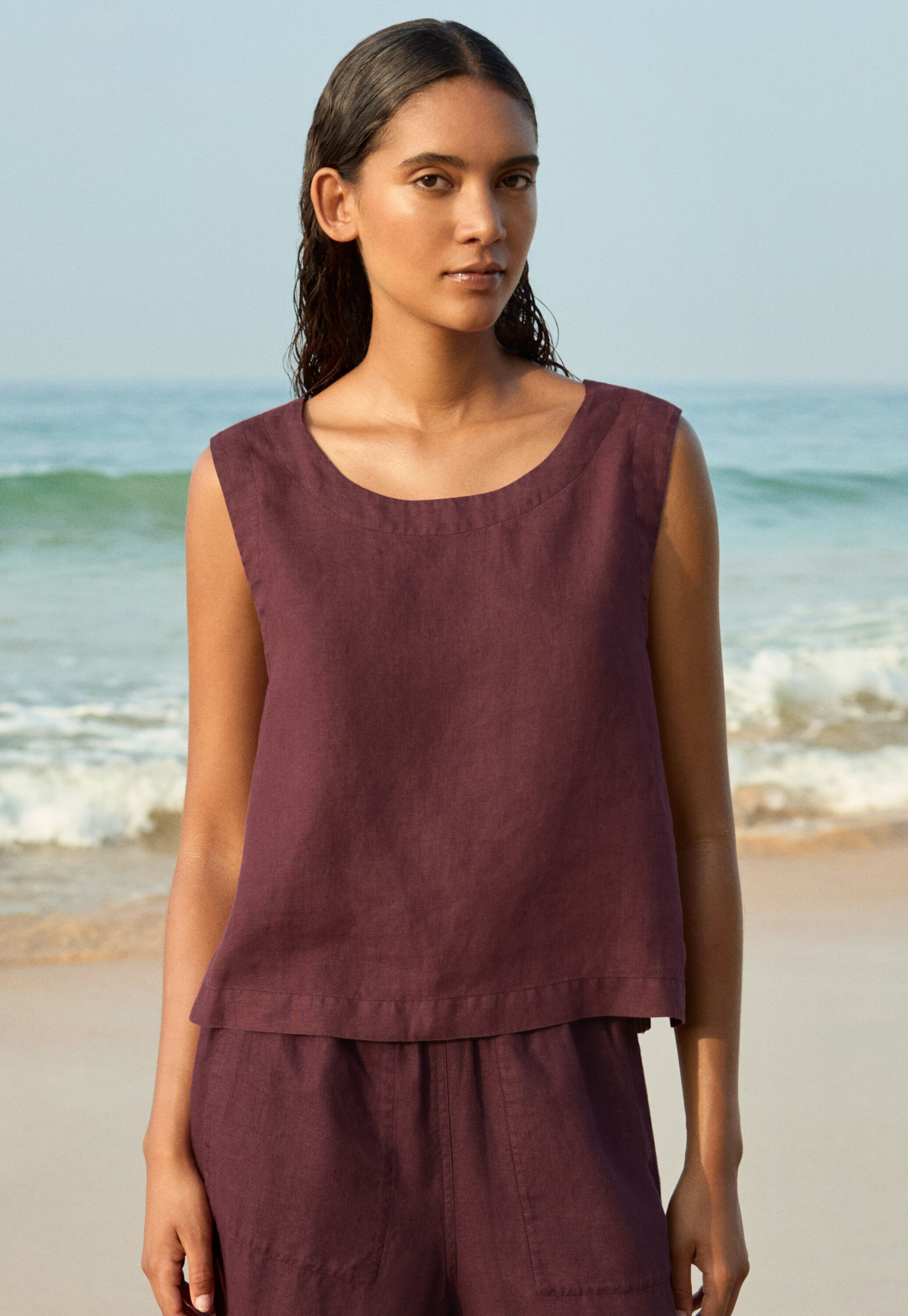 Button-back sleeveless top