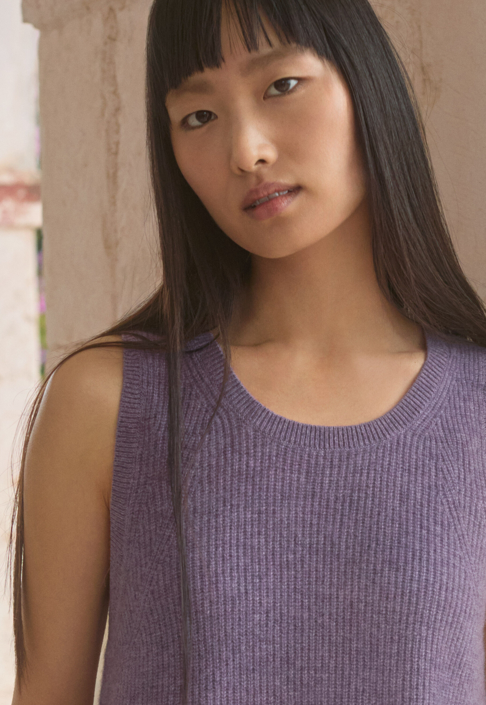 Sleeveless ribbed knit top