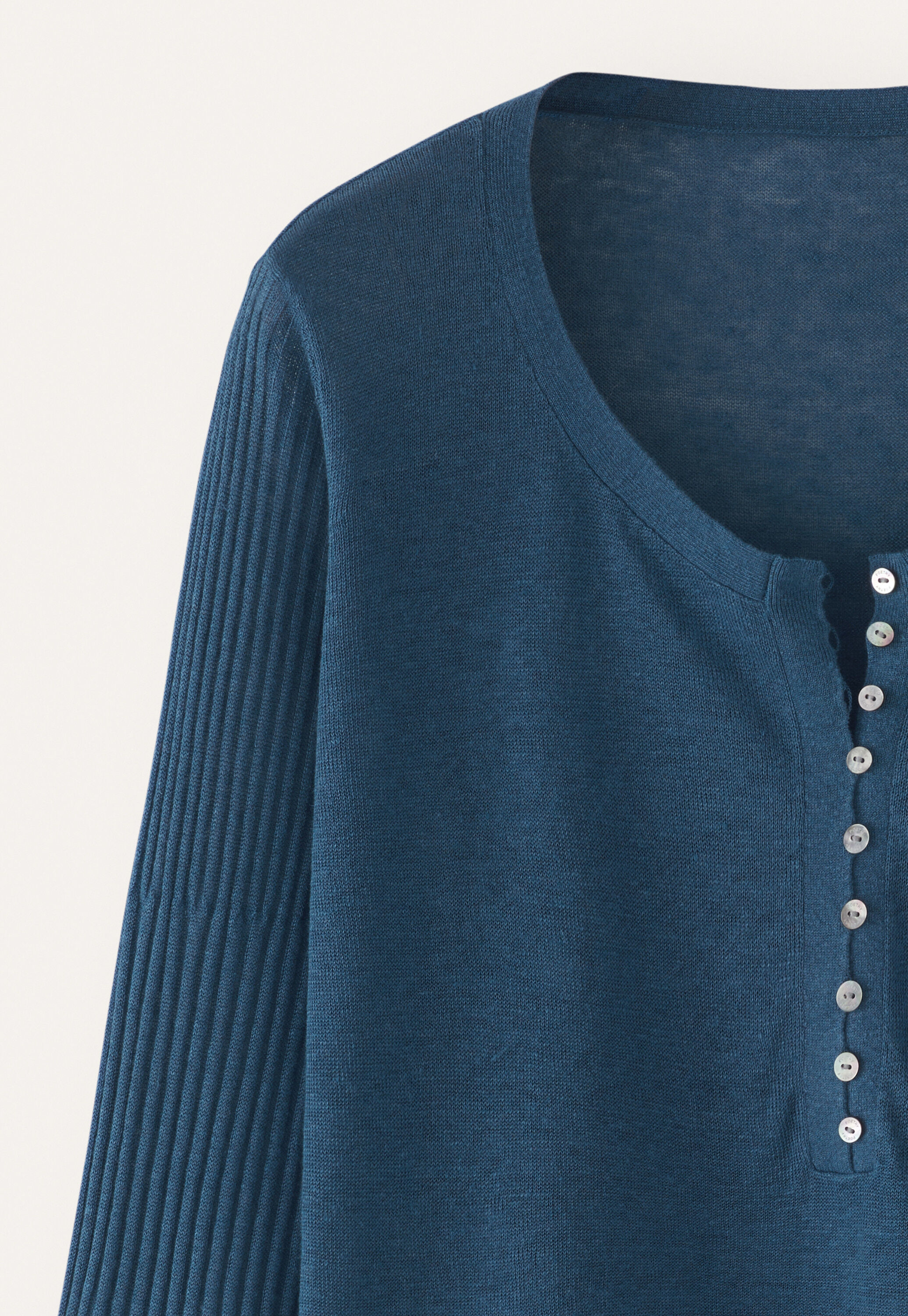 Ribbed-sleeve sweater
