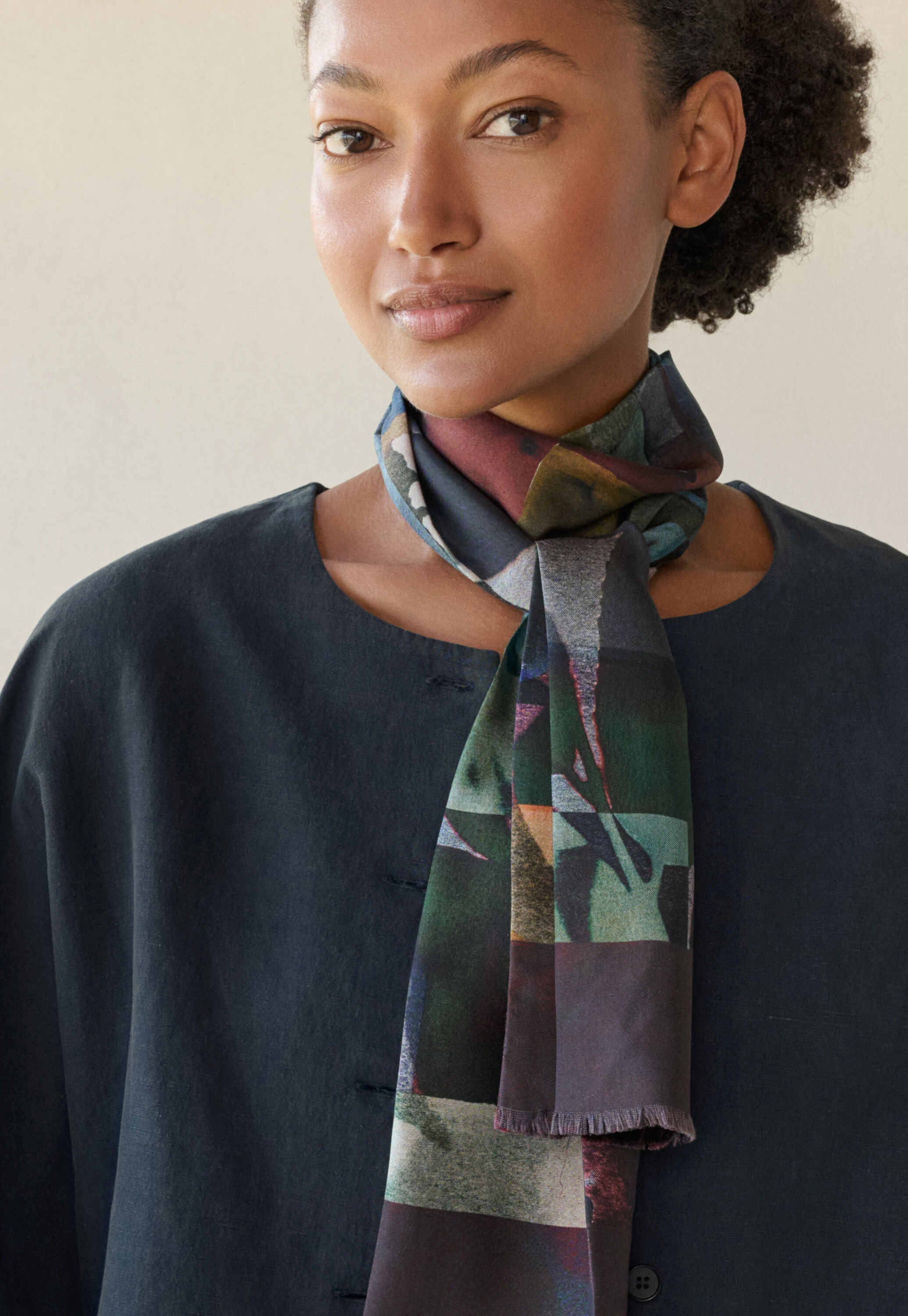 Long printed scarf